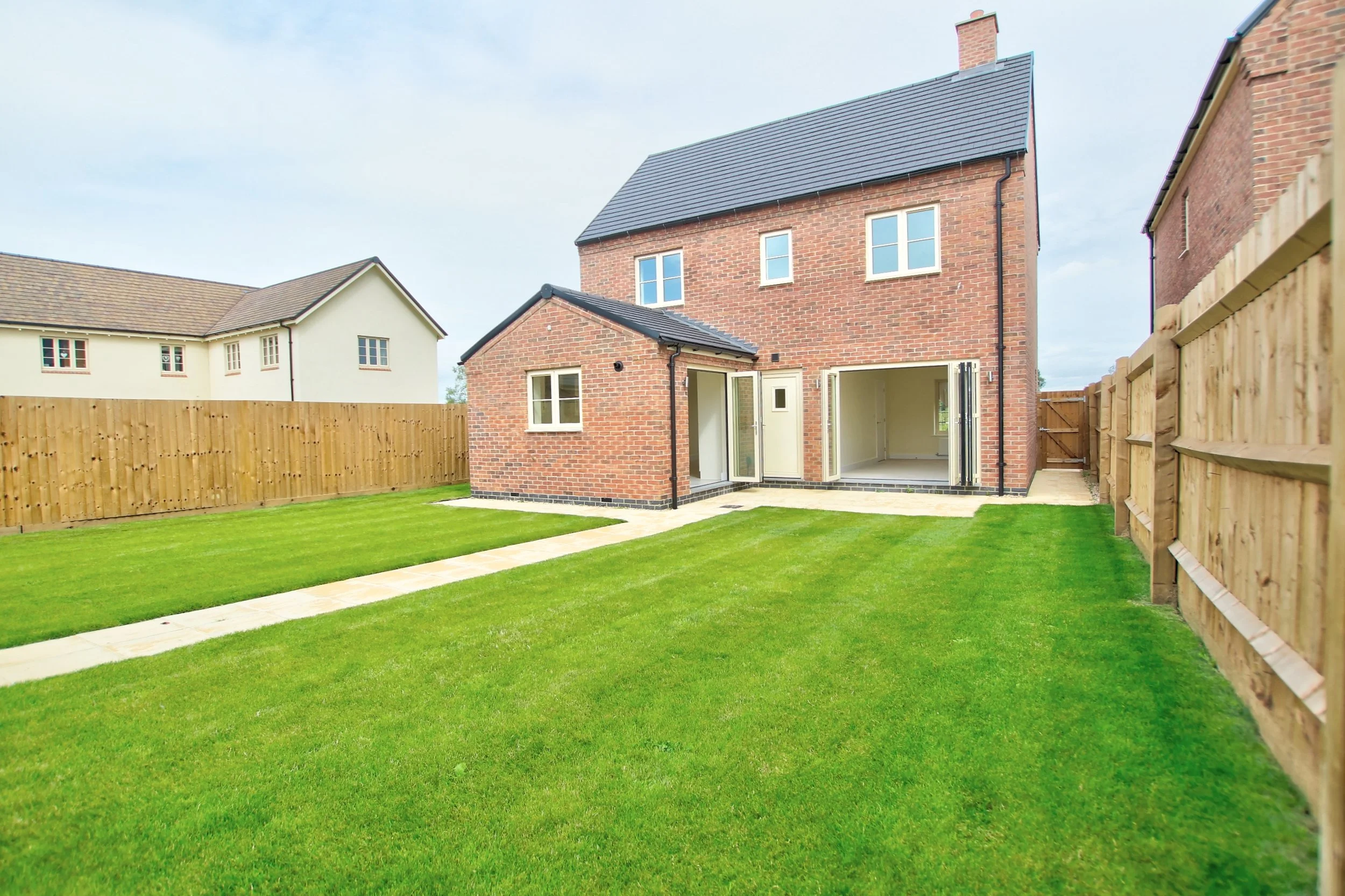 5 rear garden.jpg