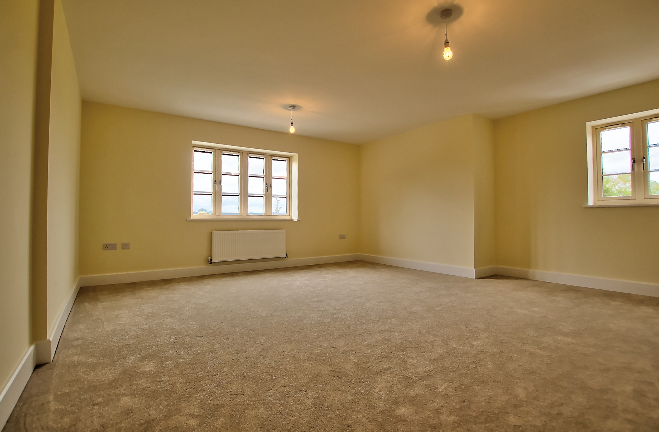 20 master bedroom.jpg