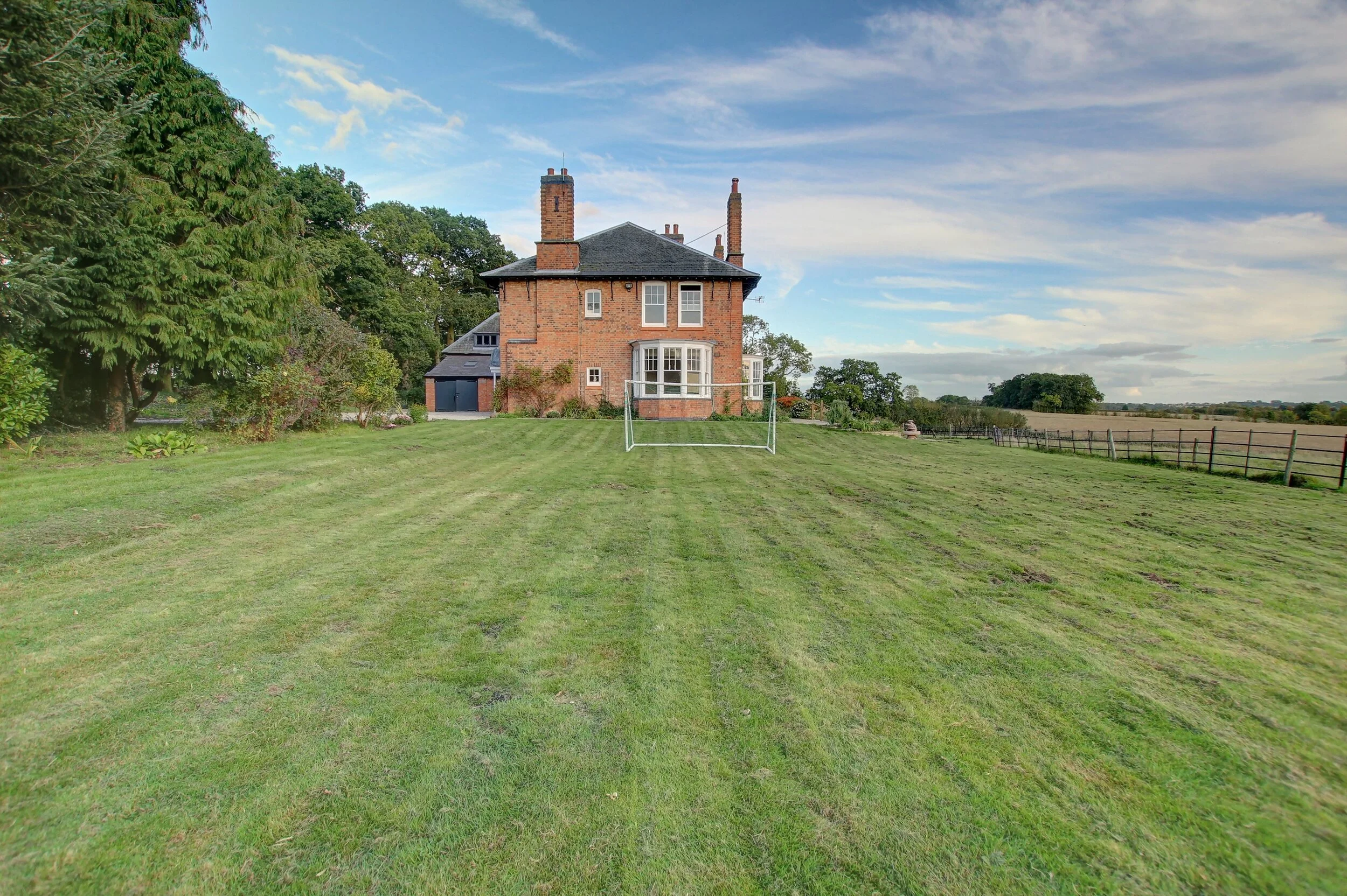 The Coppice, Glen Road, Newton Harcourt — Hortons Estate Agents in