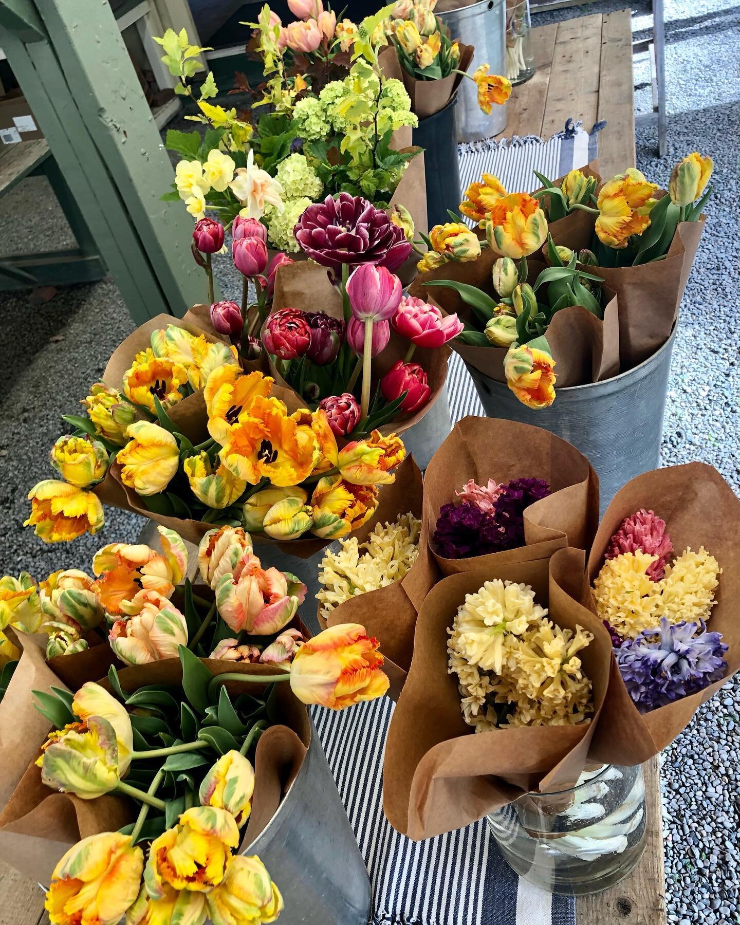 Happy Mother&rsquo;s Day!
We&rsquo;re open 9-5 *or until we sell out* today with more beautiful flowers from @shovingleopardfarm, loads of @samascottorchards asparagus, Ethel&rsquo;s rhubarb, @leperchehudson bread (11-ish) &amp; more!