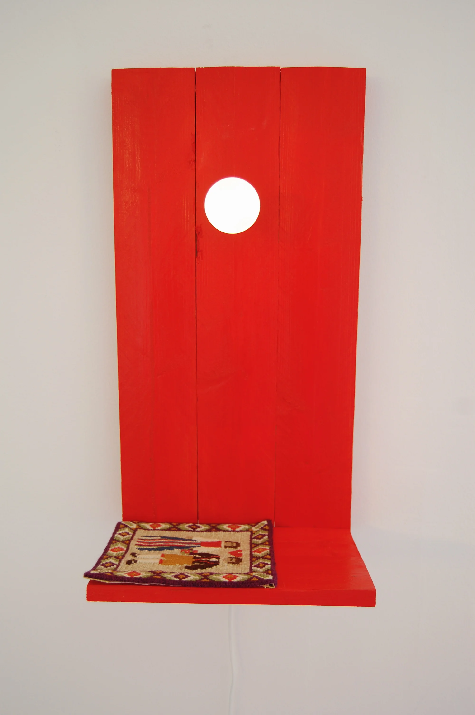 “Solen går upp, solen går ner Lund, Stockholm, Kiruna” wood, acrylic, bulb, embroidery 60 x 31 x 24 cm