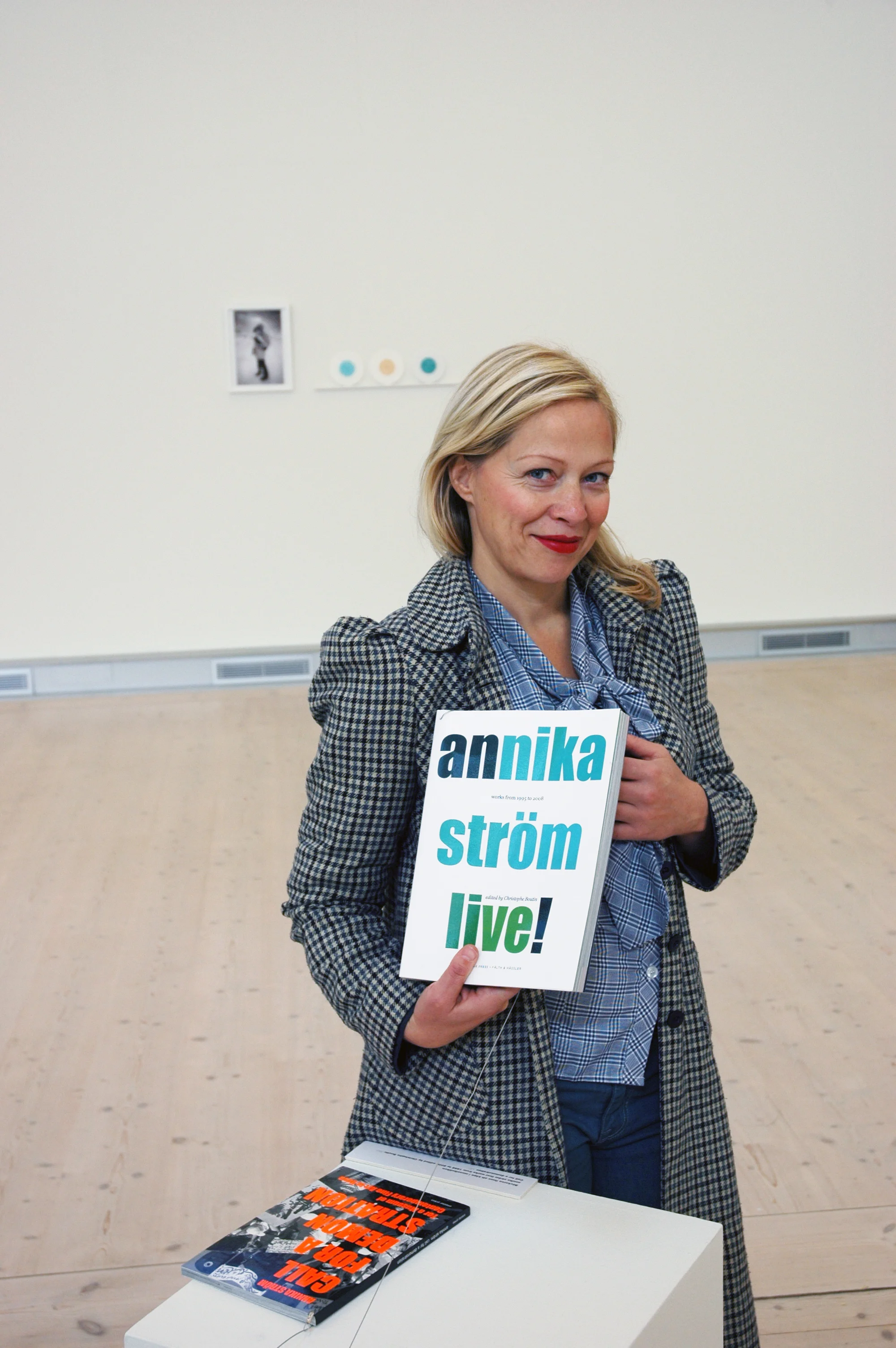  2008 My great book  Annika Ström Live!  with texts by Jennifer Higgie, Dominic Eichler, Cecilia Wendt, Lotte Møller, Jennifer Allen, Tom Morton, Monica Ross, Ina Blom, Staffan Boije af Gennäs, Christopher Boutin, Jacob Fabricius, Mark Kremer, Thomas