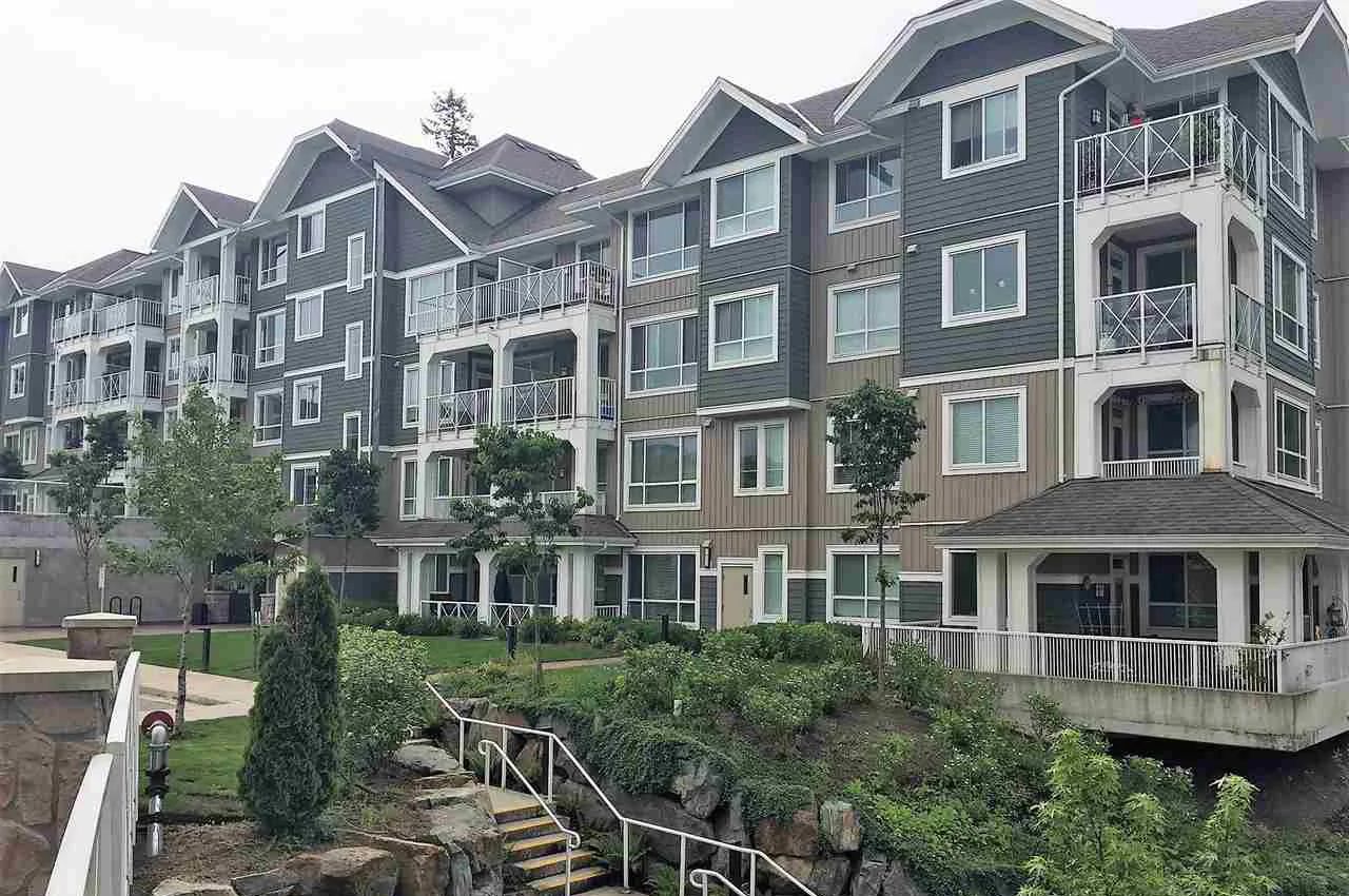 #308-16388 64 Ave MLS R2369119 LISTING PRICE $420,000 Type Condo BED 2 BATH 2 PARKING 2 BUILT 2015 SQ FT 813 sqft $1455.22 Main Fees $309.00