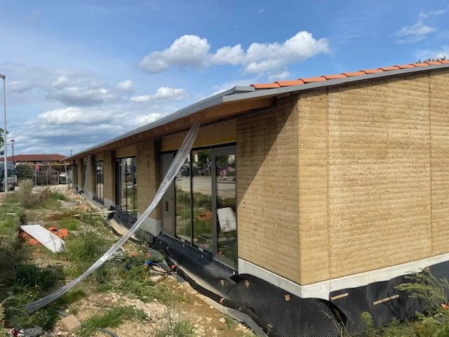 Une extension en terre crue pour l’école de Saint-André-de-Corcy