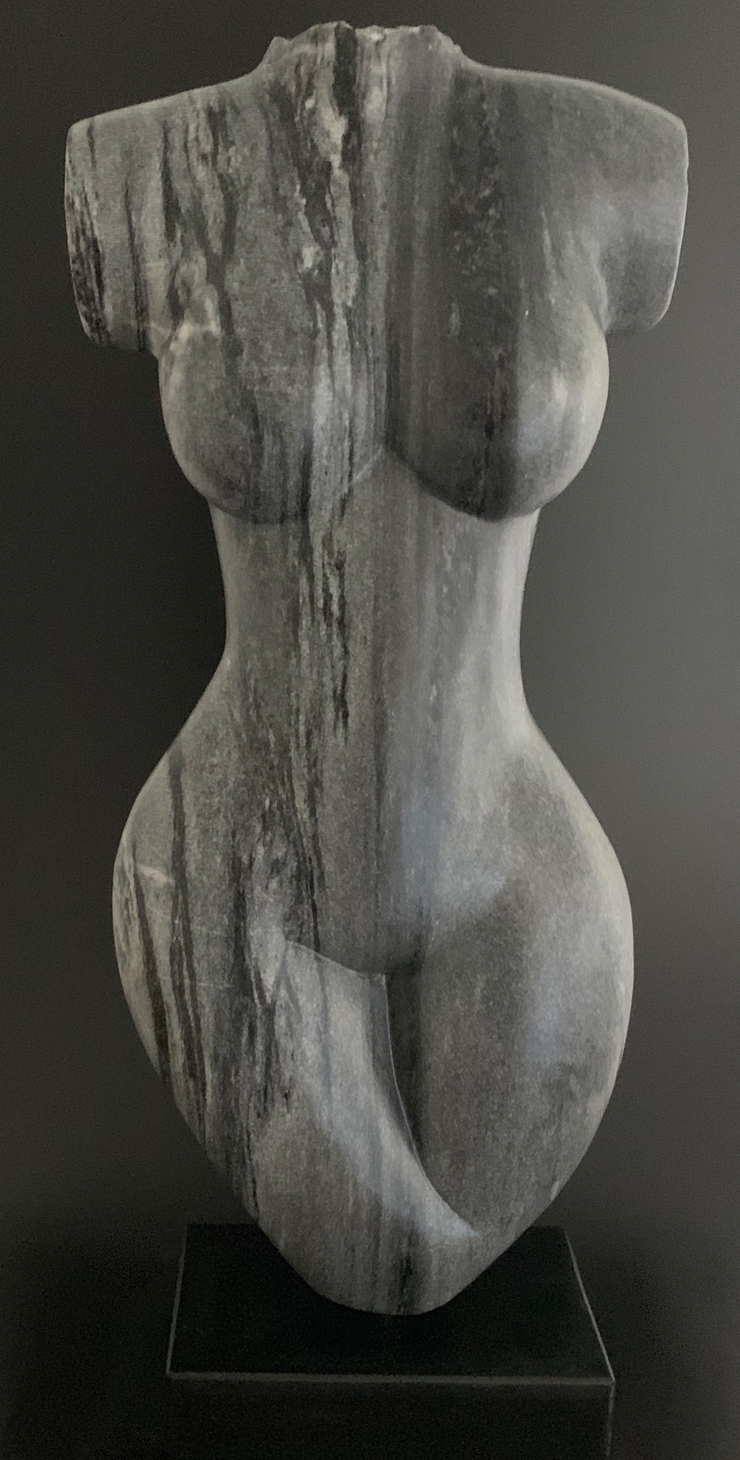Kaia by Evelyne Brader-Frank