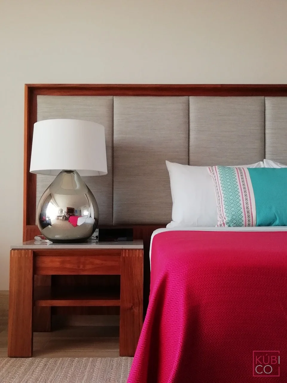 DISEÑO MUEBLES HOTELERIA