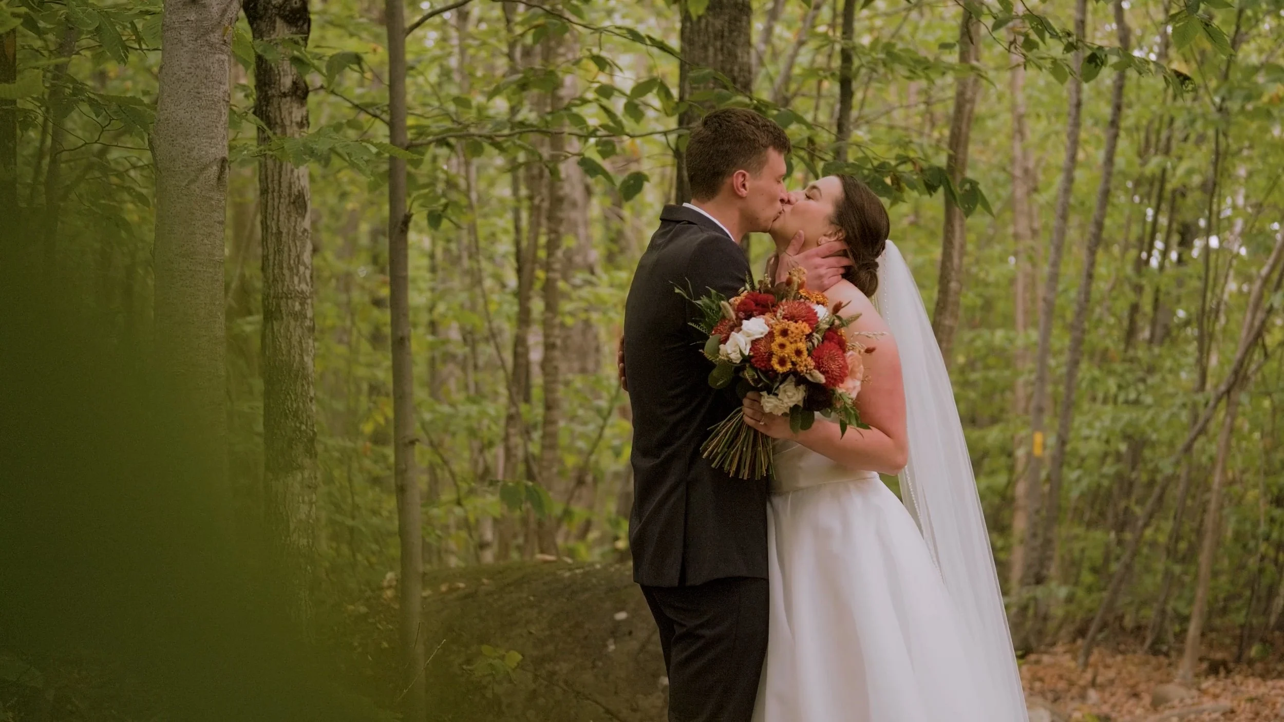 Crisp Air and Cozy Vibes: Nicole &amp; Alex at the Jordan Hotel | Newry, Maine