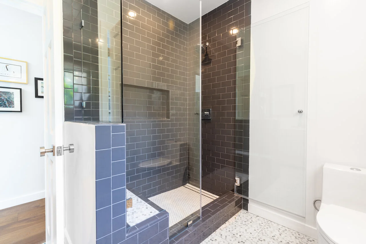 INTERIOR-HALLWAY BATHROOM.jpeg