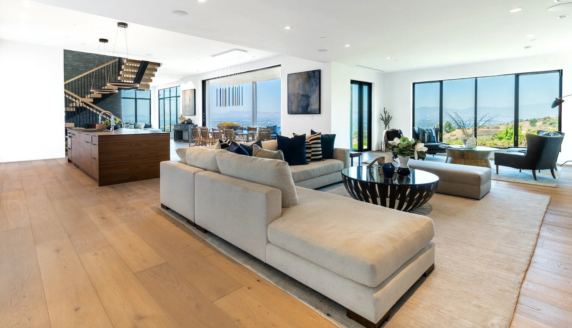 8) INTERIOR-LIVING AREA.jpeg