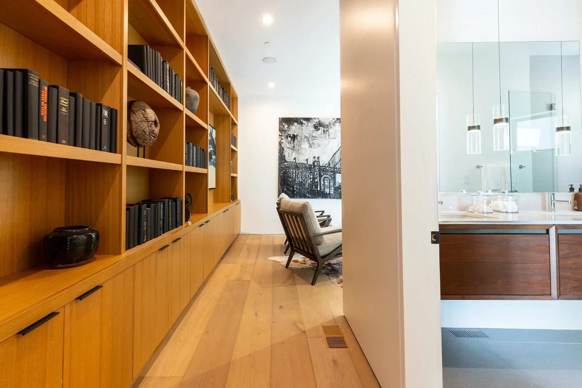 35) INTERIOR-OFFICE-BATH.jpeg