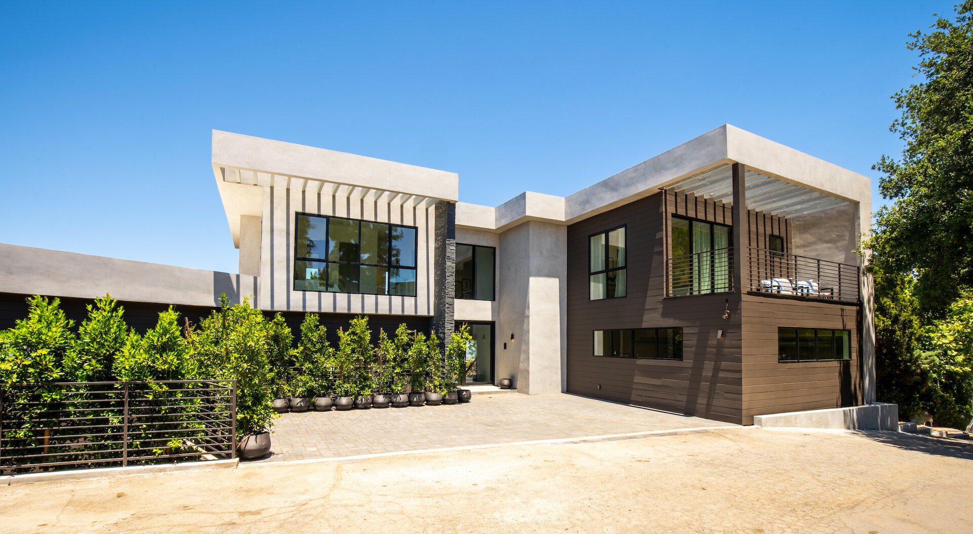 42) EXTERIOR-FRONT_-4.jpeg