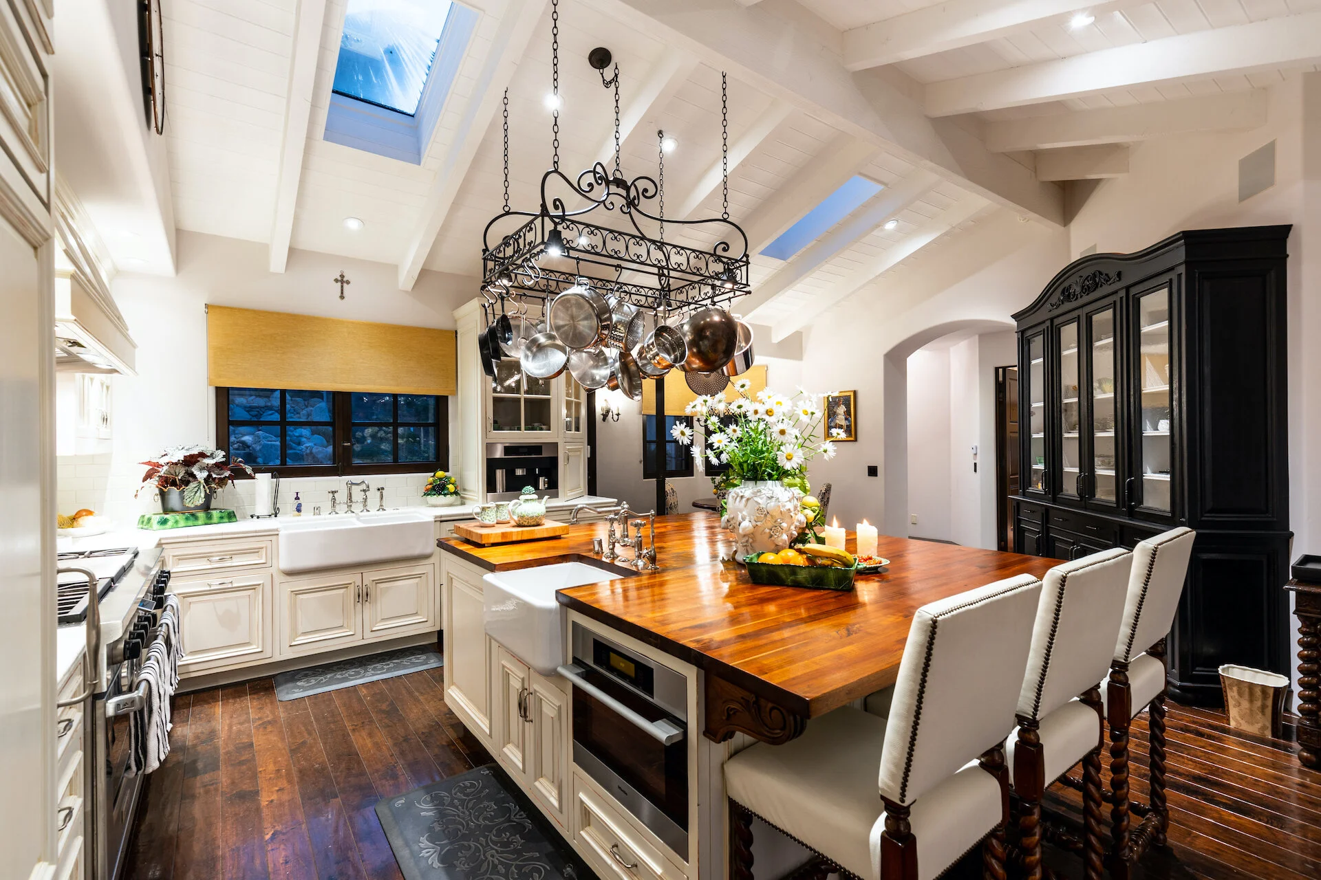 10) TWILIGHT KITCHEN-3.jpeg