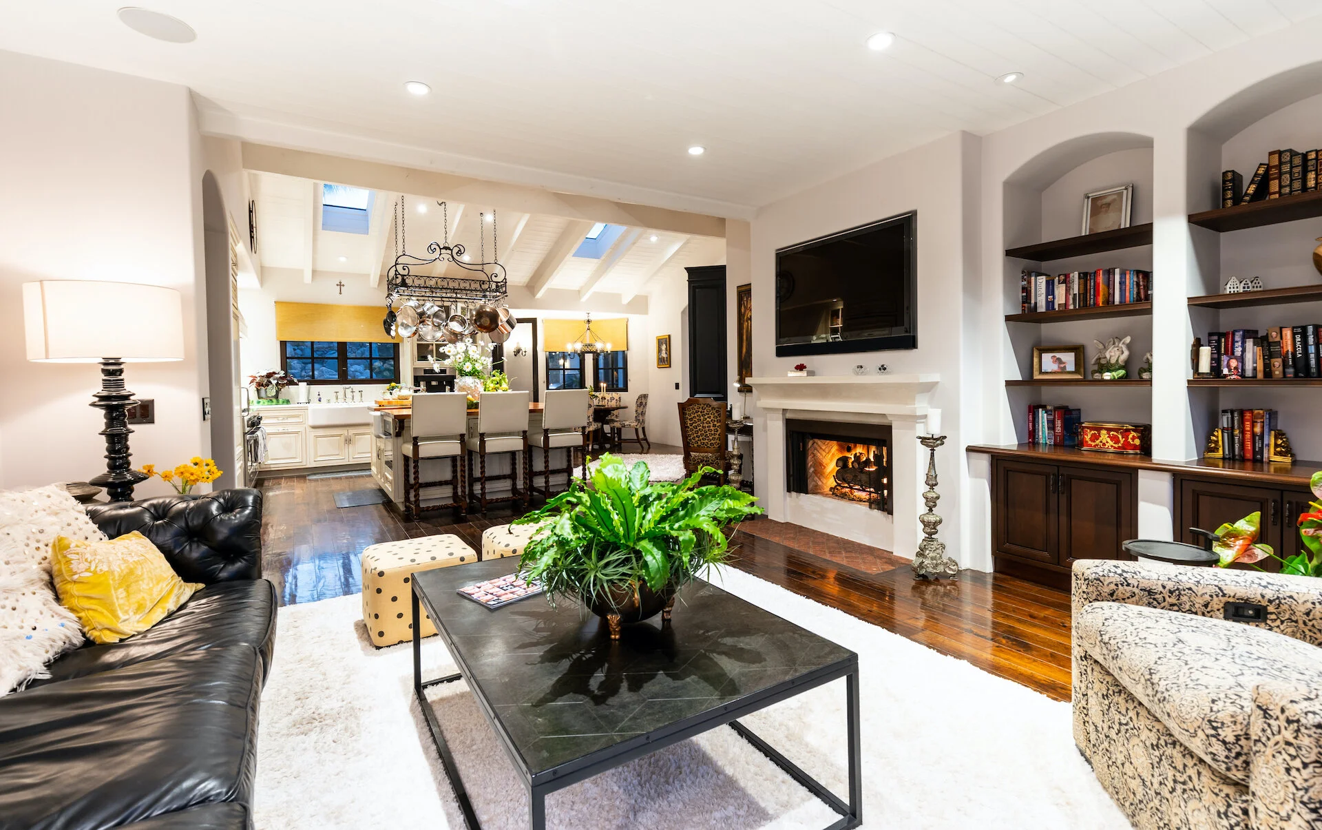 15) TWILIGHT LIVING AREA-2.jpeg