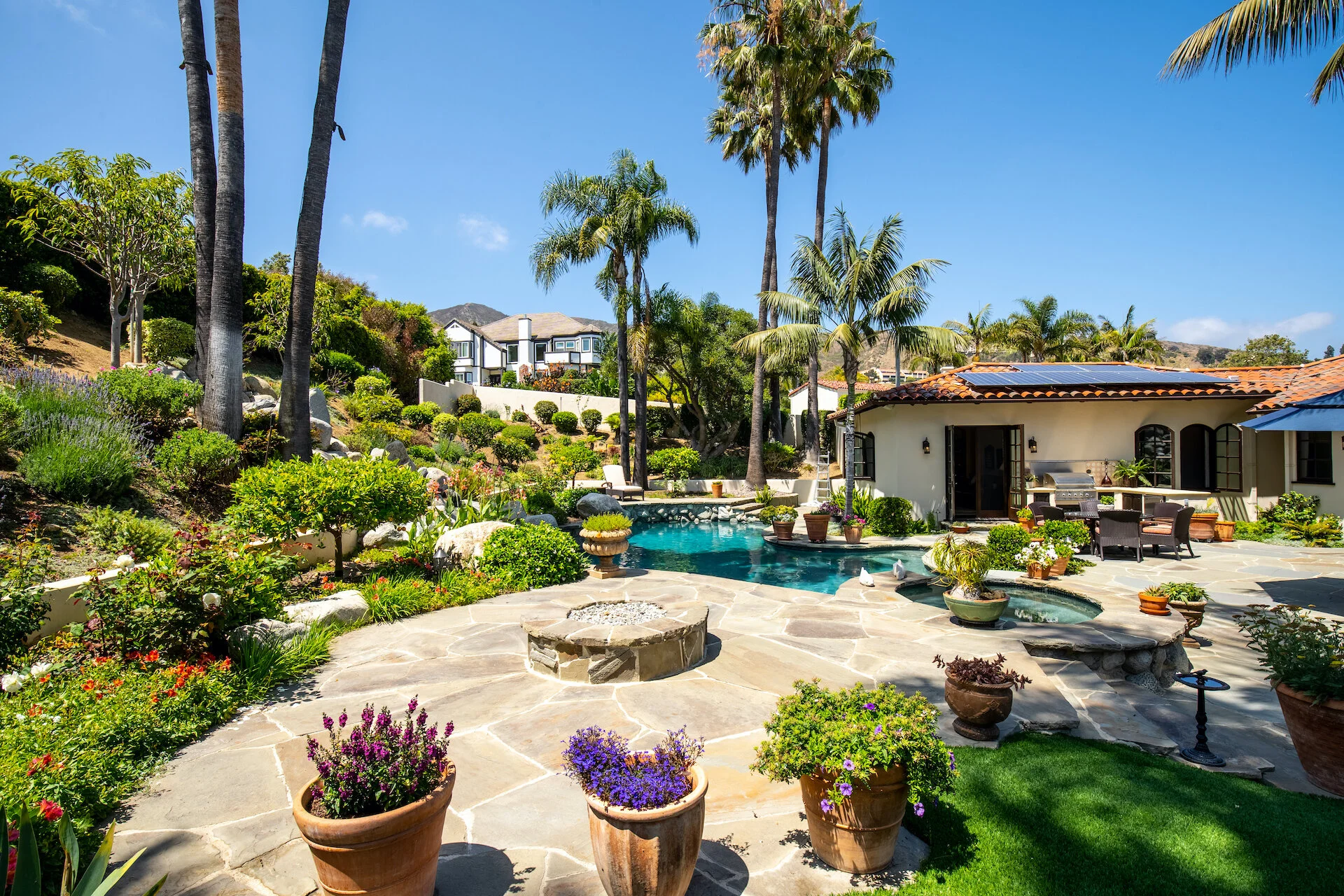 40) EXTERIOR-POOL AREA-2.jpeg