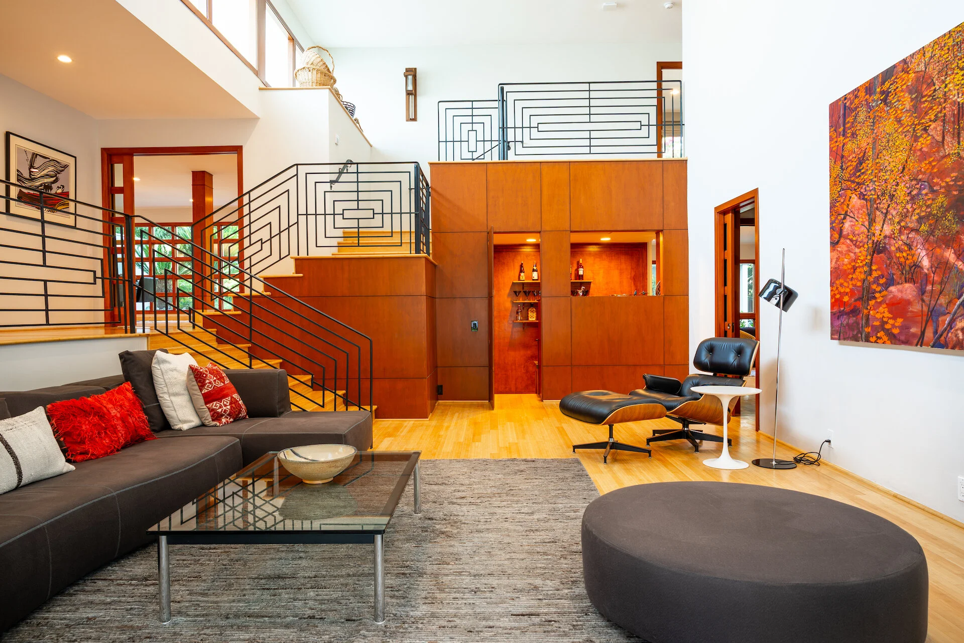 12) LIVING ROOM-2.jpeg