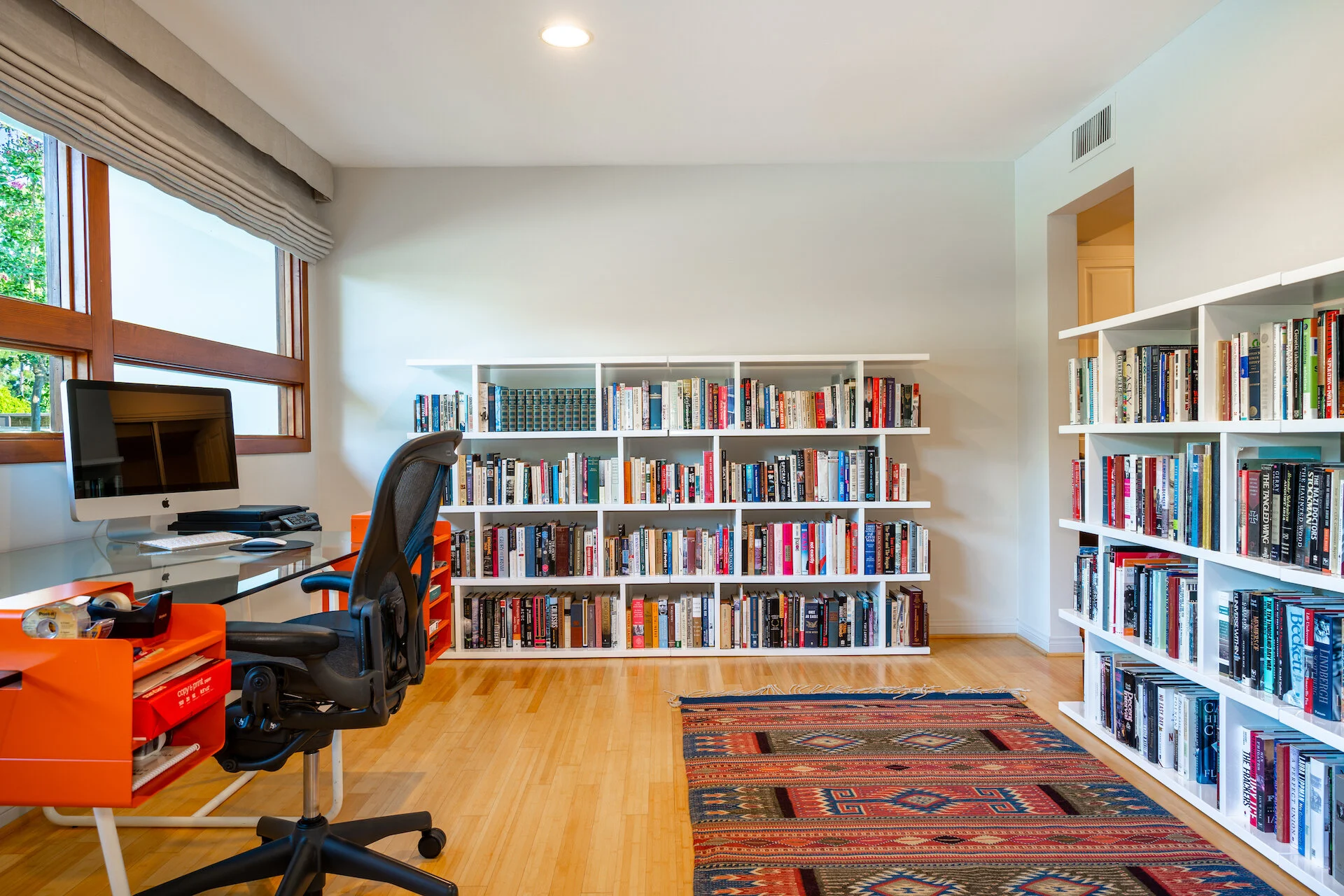 26) UPSTAIRS OFFICE-2.jpeg