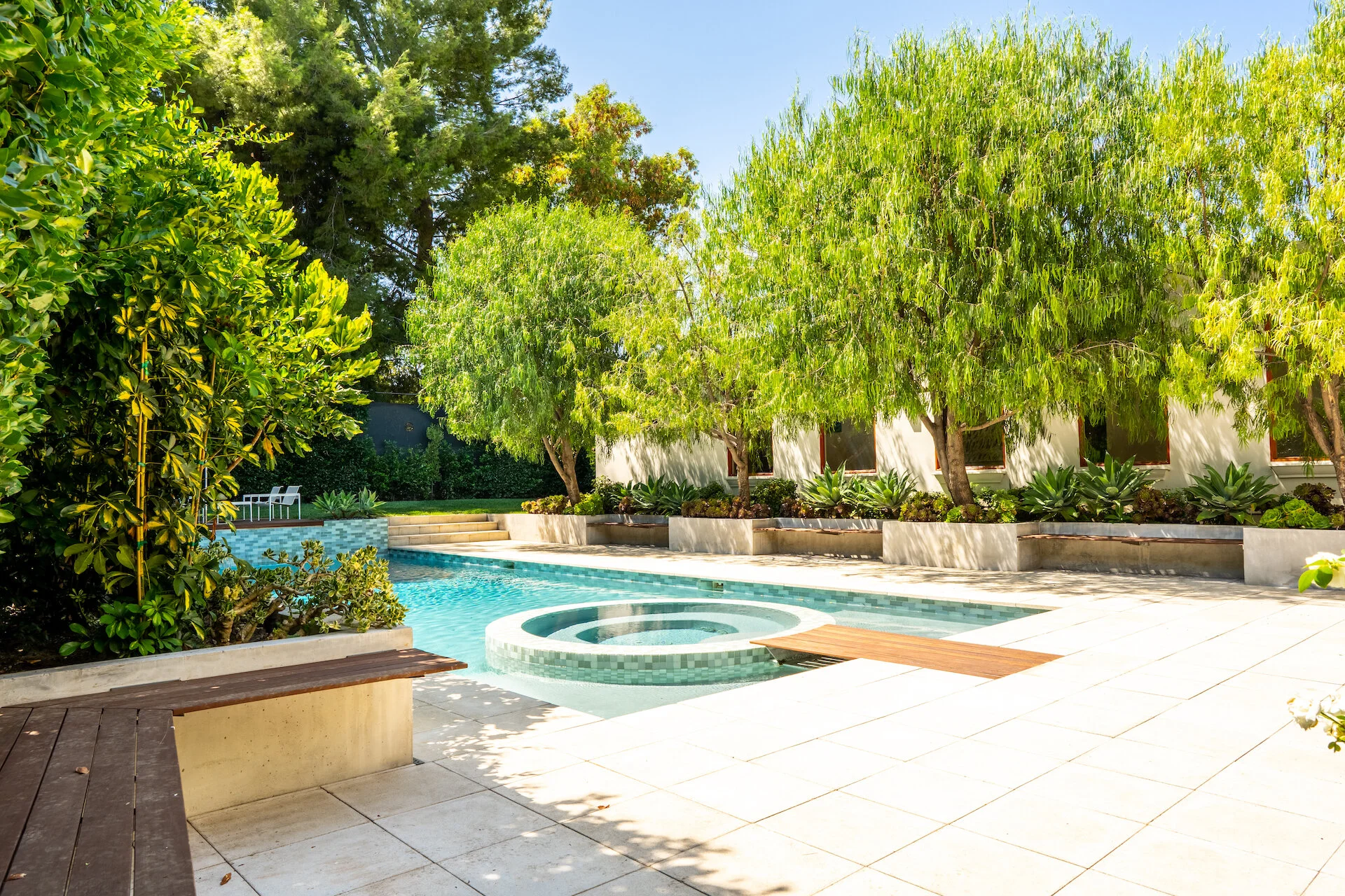 32) EXTERIOR-POOL LANDSCAPE.jpeg