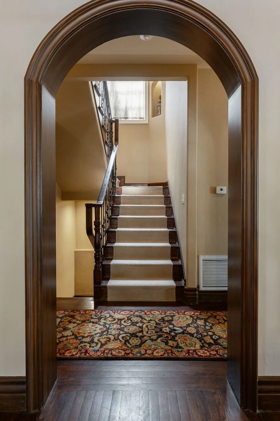 15)402 11th St-27 copy.jpg