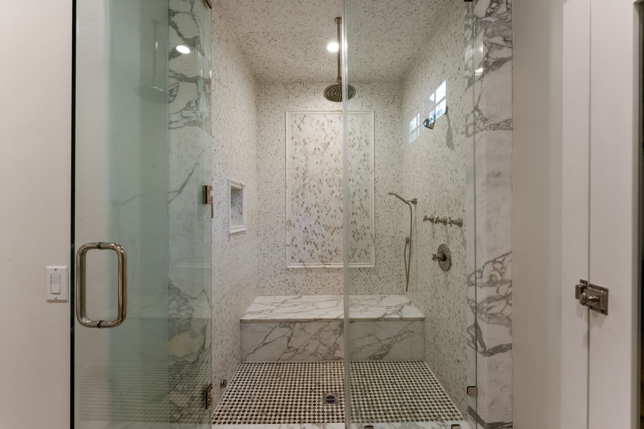 18) 402 11th St-62.jpg