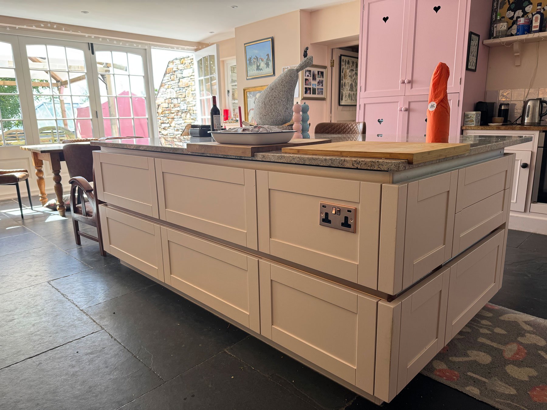 kitchen-02.jpg