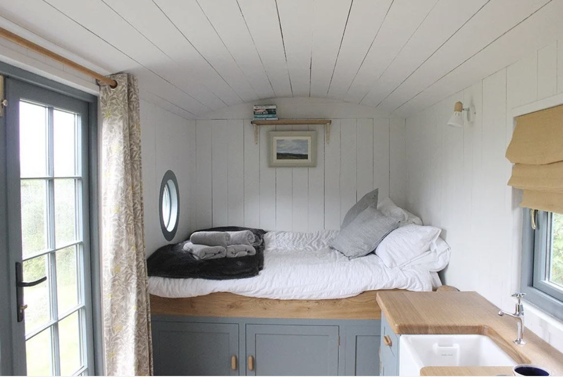 How to Start a Shepherd Hut Airbnb: A Practical Guide for Landowners