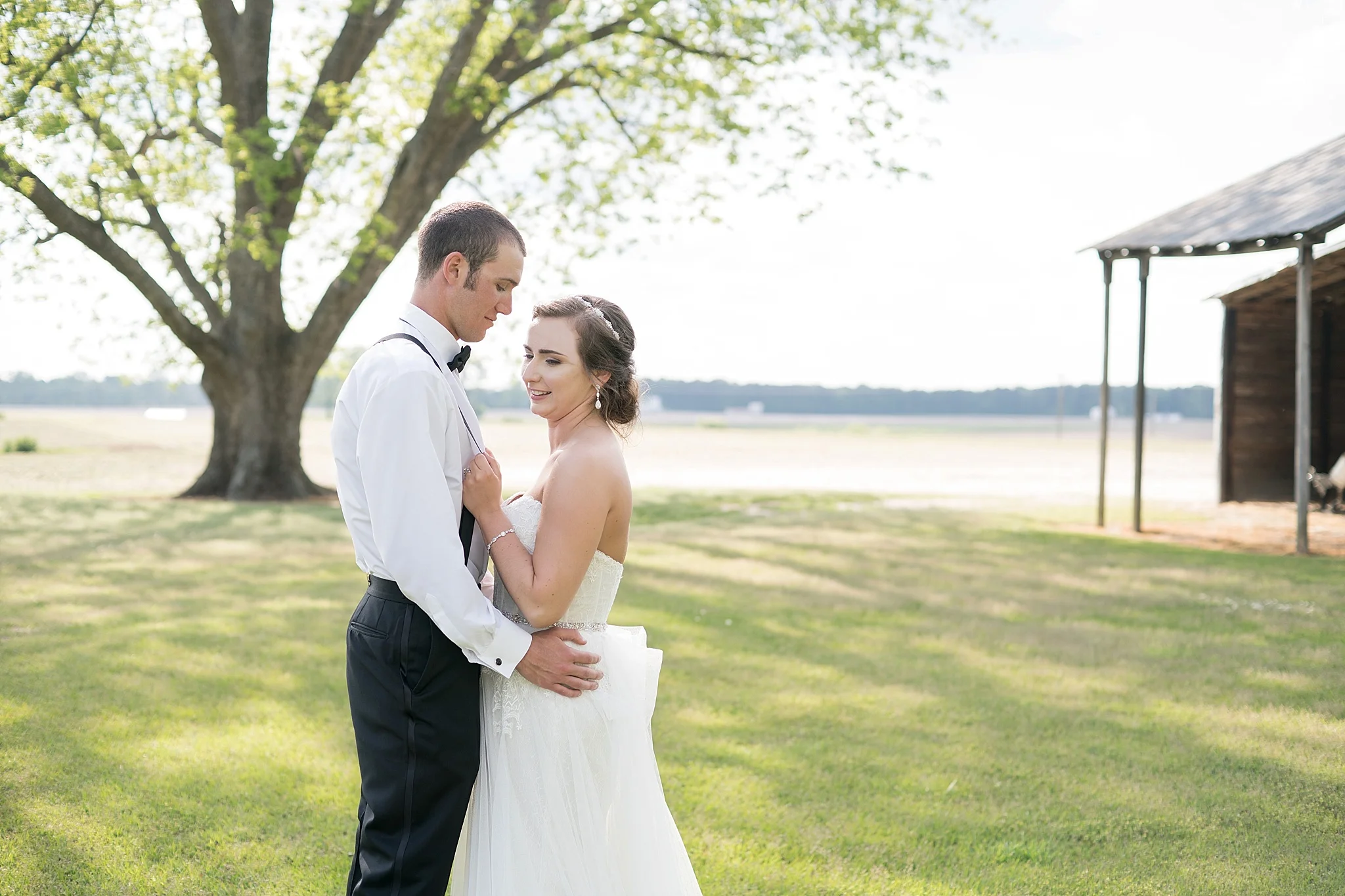 MORGAN &amp; JOSH – JASON PRESBYTERIAN CHURCH &amp; 400 SAINT ANDREWS WEDDING PREVIEW – GREENVILLE NC PHOTOGRAPHER