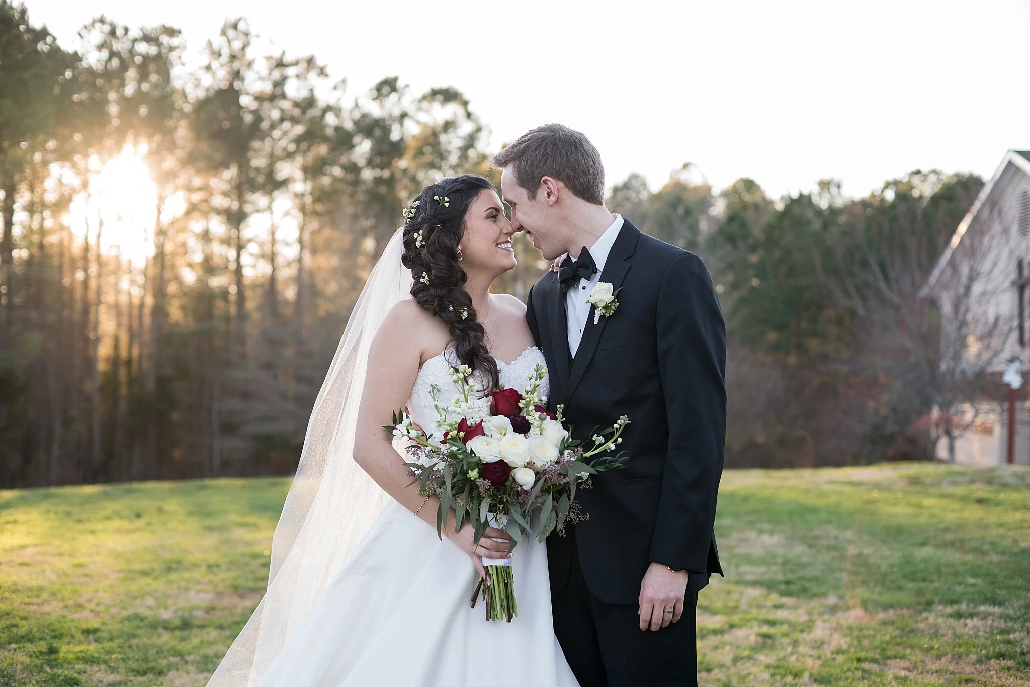 PAIGE &amp; COLDEN – WAKE FOREST PRESBYTERIAN CHURCH &amp; CROSS + MAIN WEDDING PREVIEW