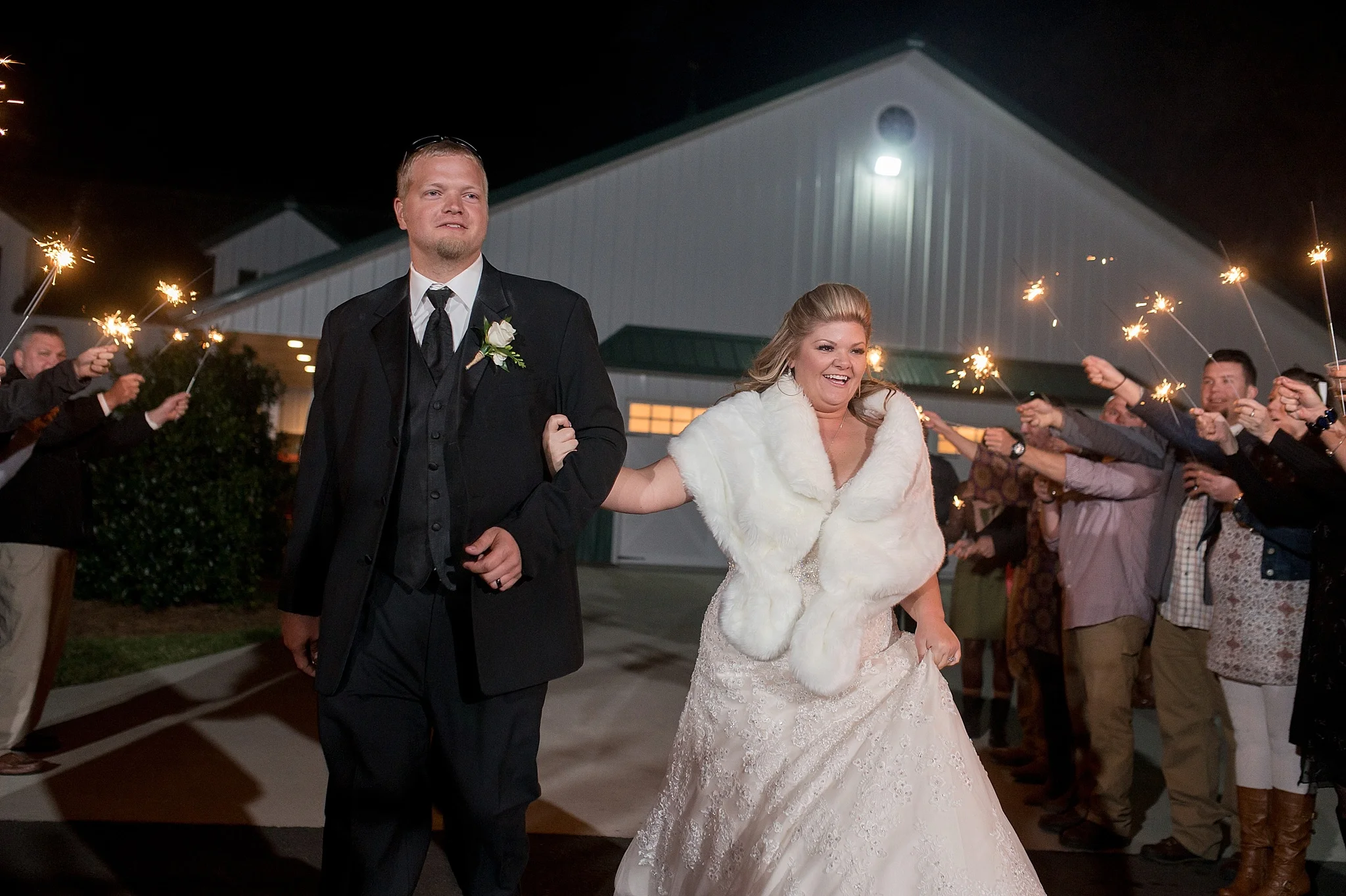 ASHLEY &amp; JOSH – MOUNTAIN VIEW FARMS WEDDING FILM – ROUGEMONT NC VIDEOGRAPHER