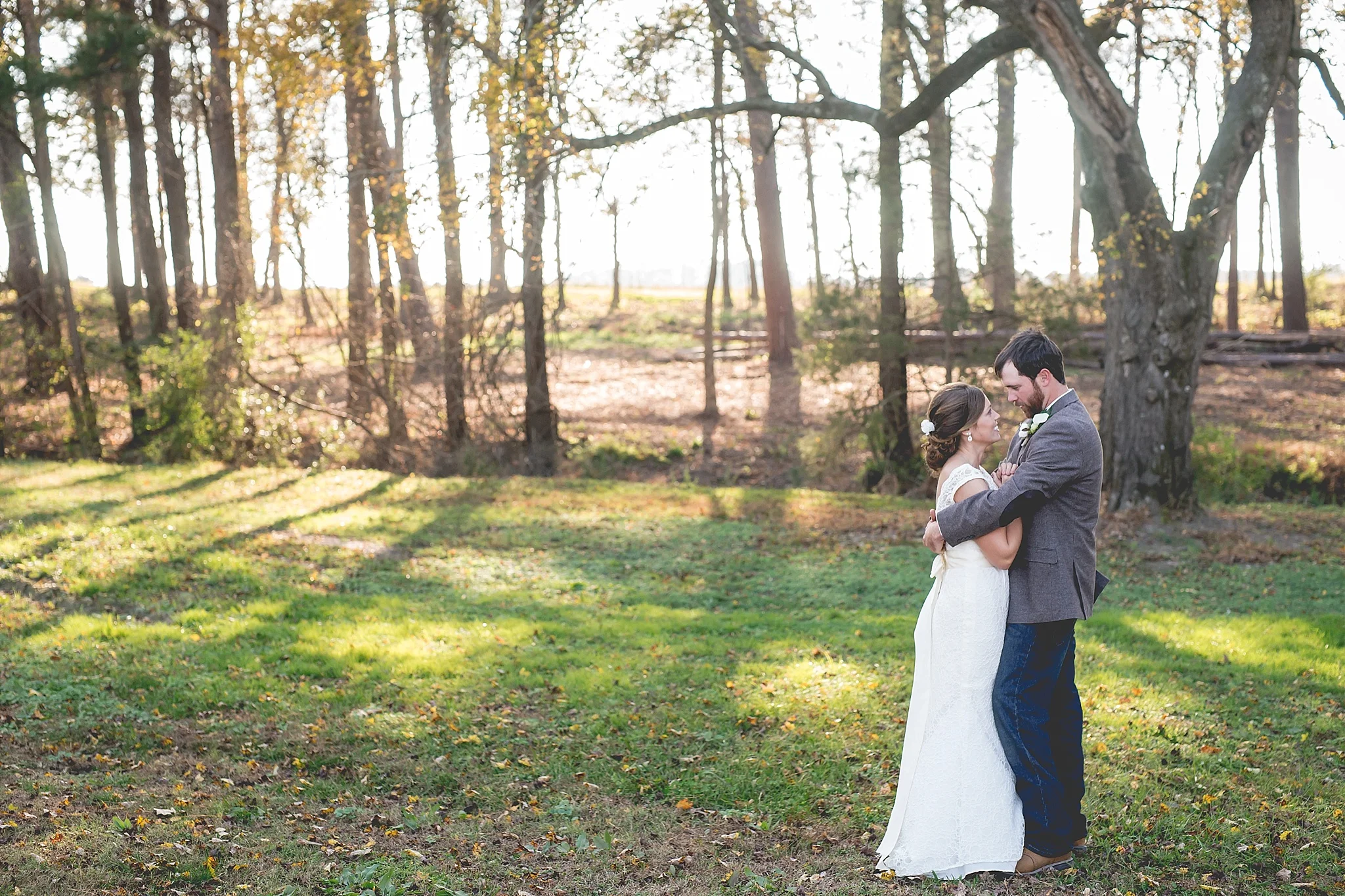 SARAH &amp; CALLIE – MAY LEW FARM WEDDING PREVIEW – FARMVILLE NC PHOTOGRAPHER