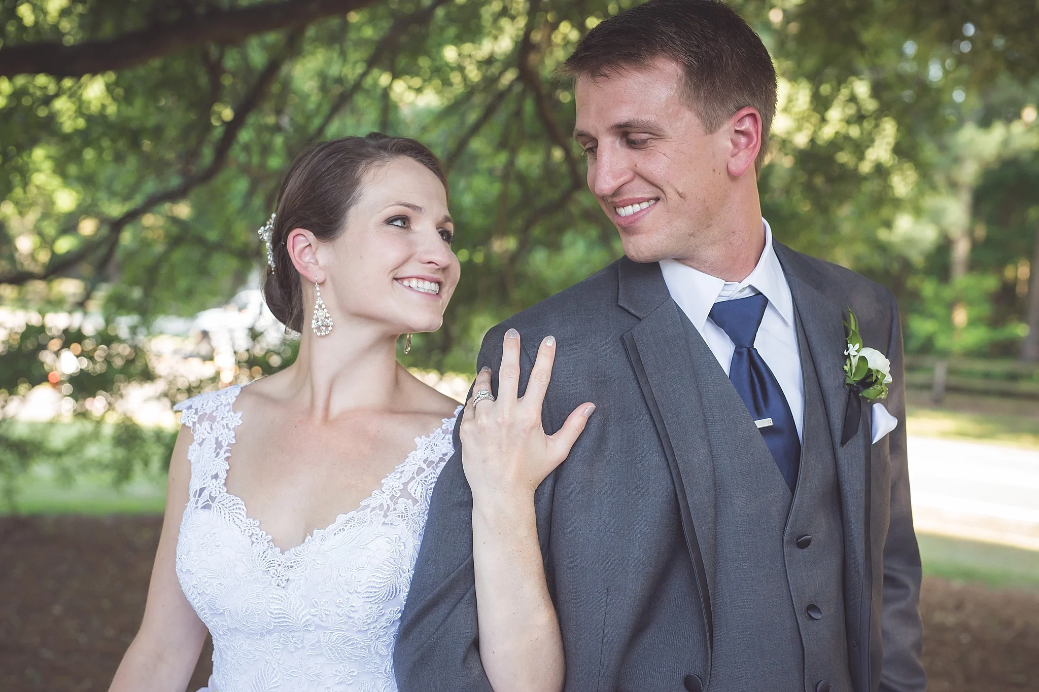 Amanda &amp; Brandon - The Oaks at Salem Wedding - Apex NC Photographer