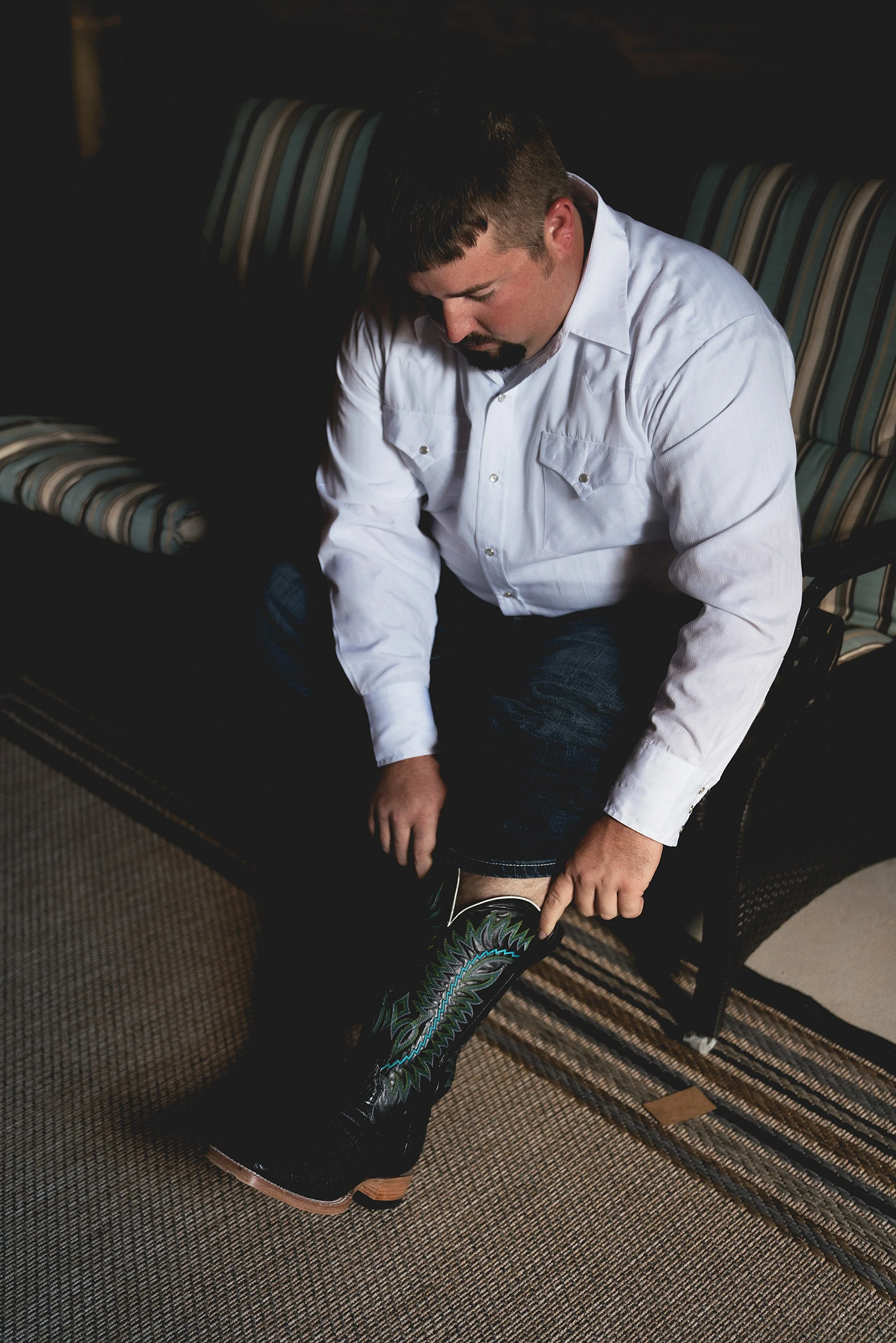 Paisley Barn Wedding Photographer 030.jpg