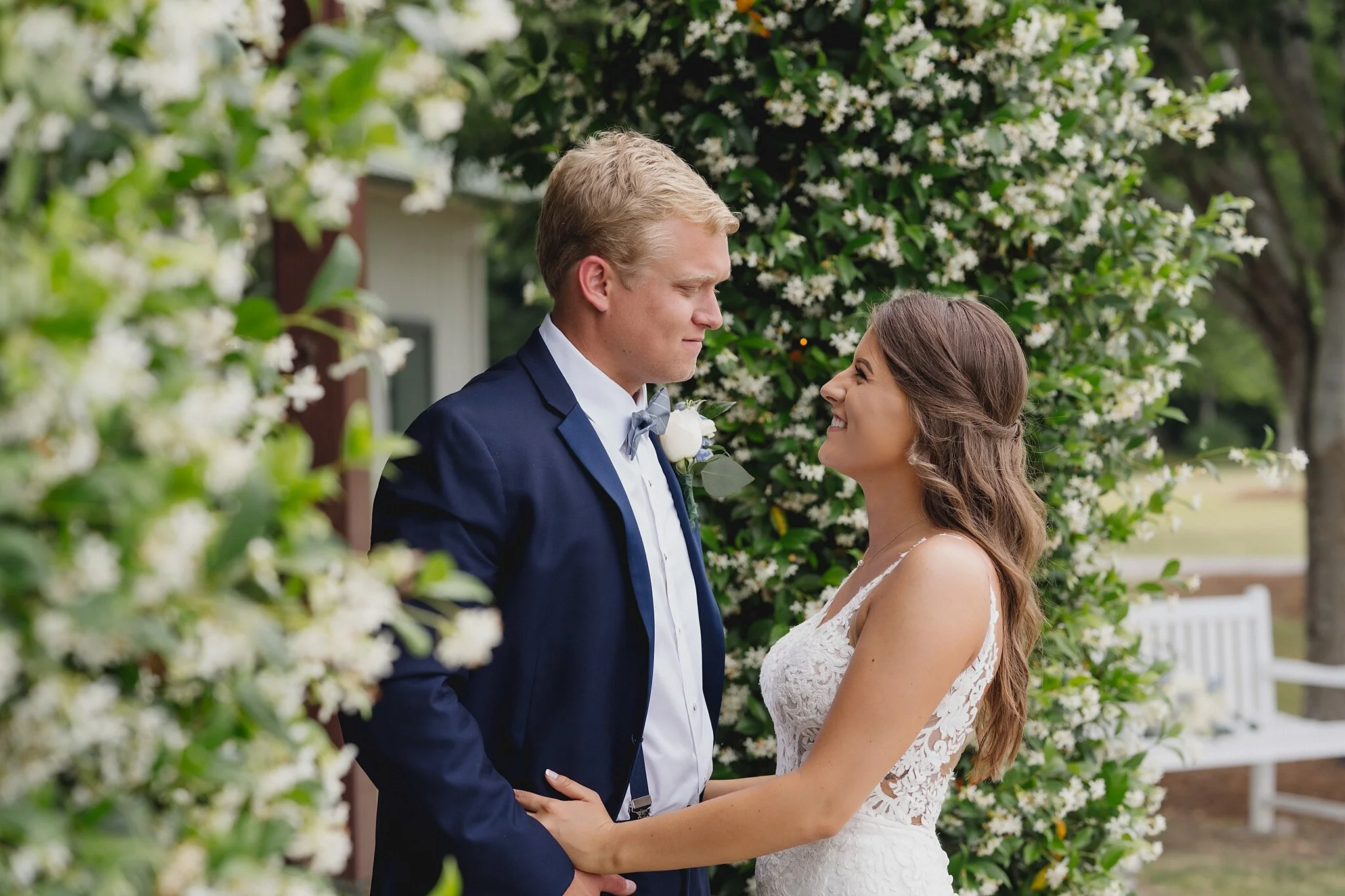 Jamie &amp; Hunter - Fox Hollow Farm Wedding Preview - Washington NC Photographer