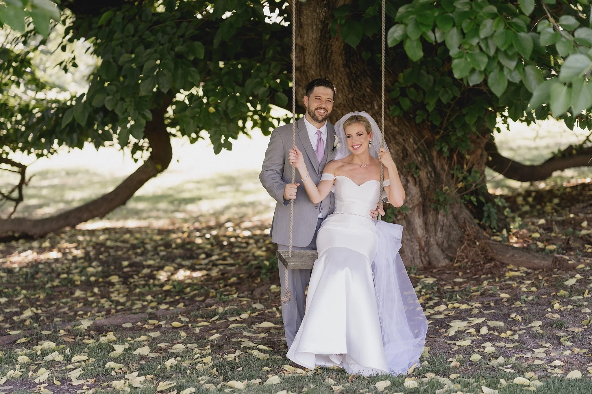 Janelle &amp; Paul - The Oaks at Salem Wedding Preview - Apex NC Photographer