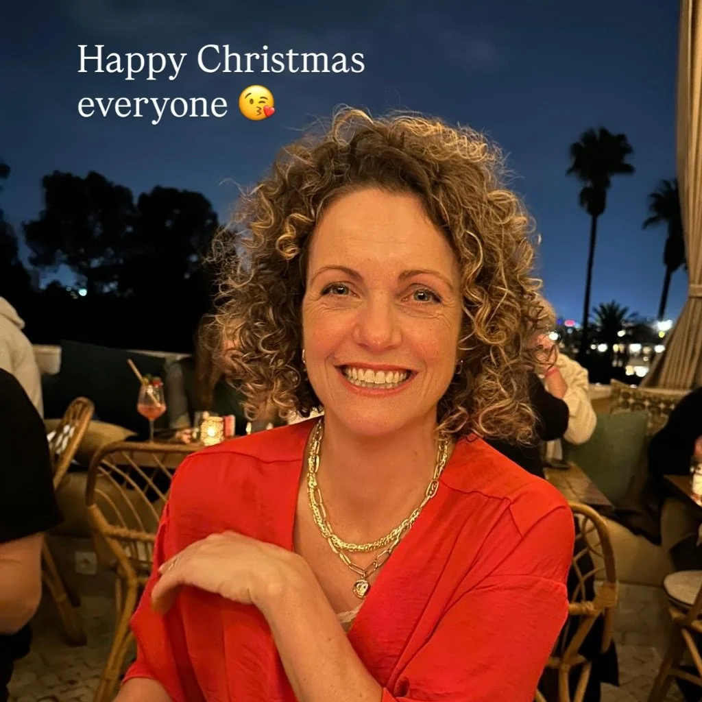 Happy Christmas to all my insta buddies. Wishing you all a lovely festive break. Xx
Sarah 😘