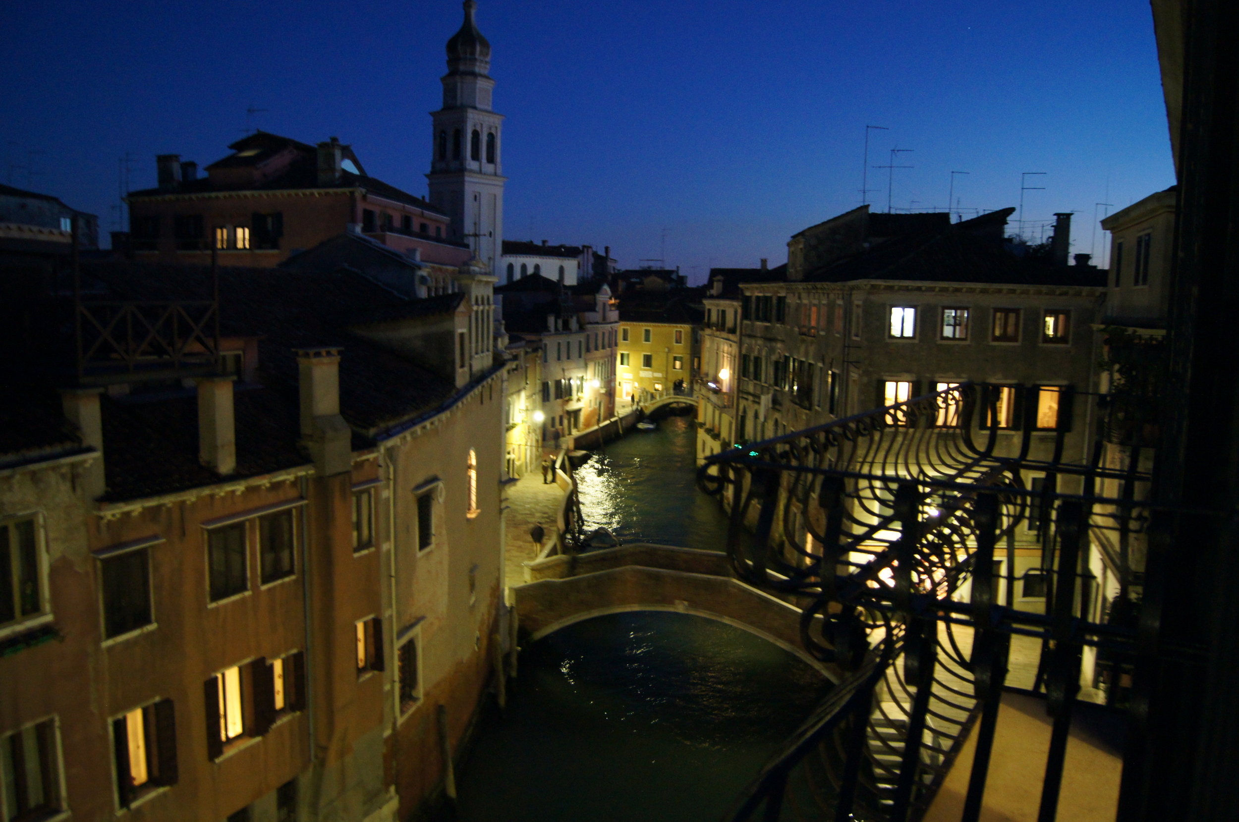 canal view at night.JPG