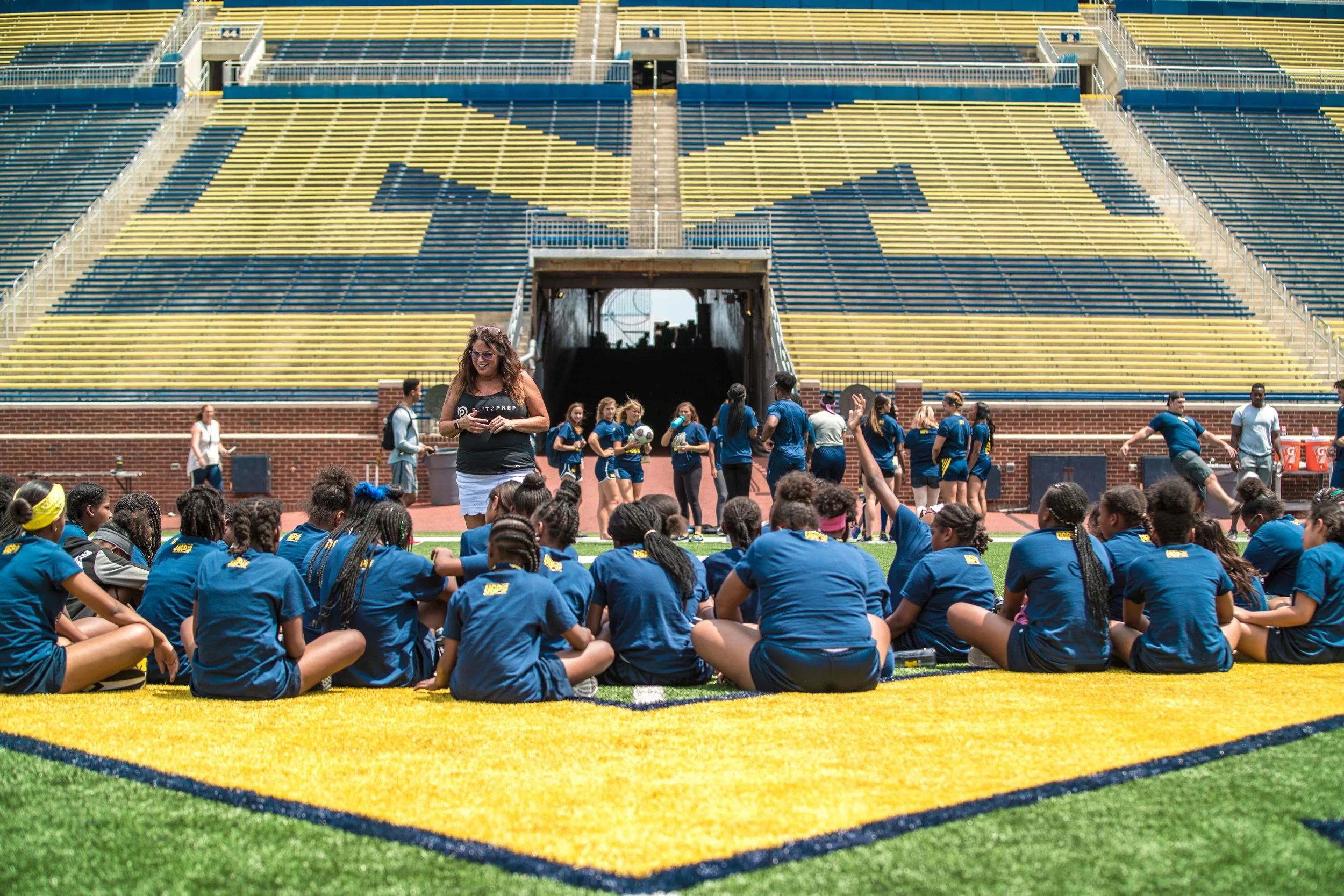 Shari teaching kids.jpeg