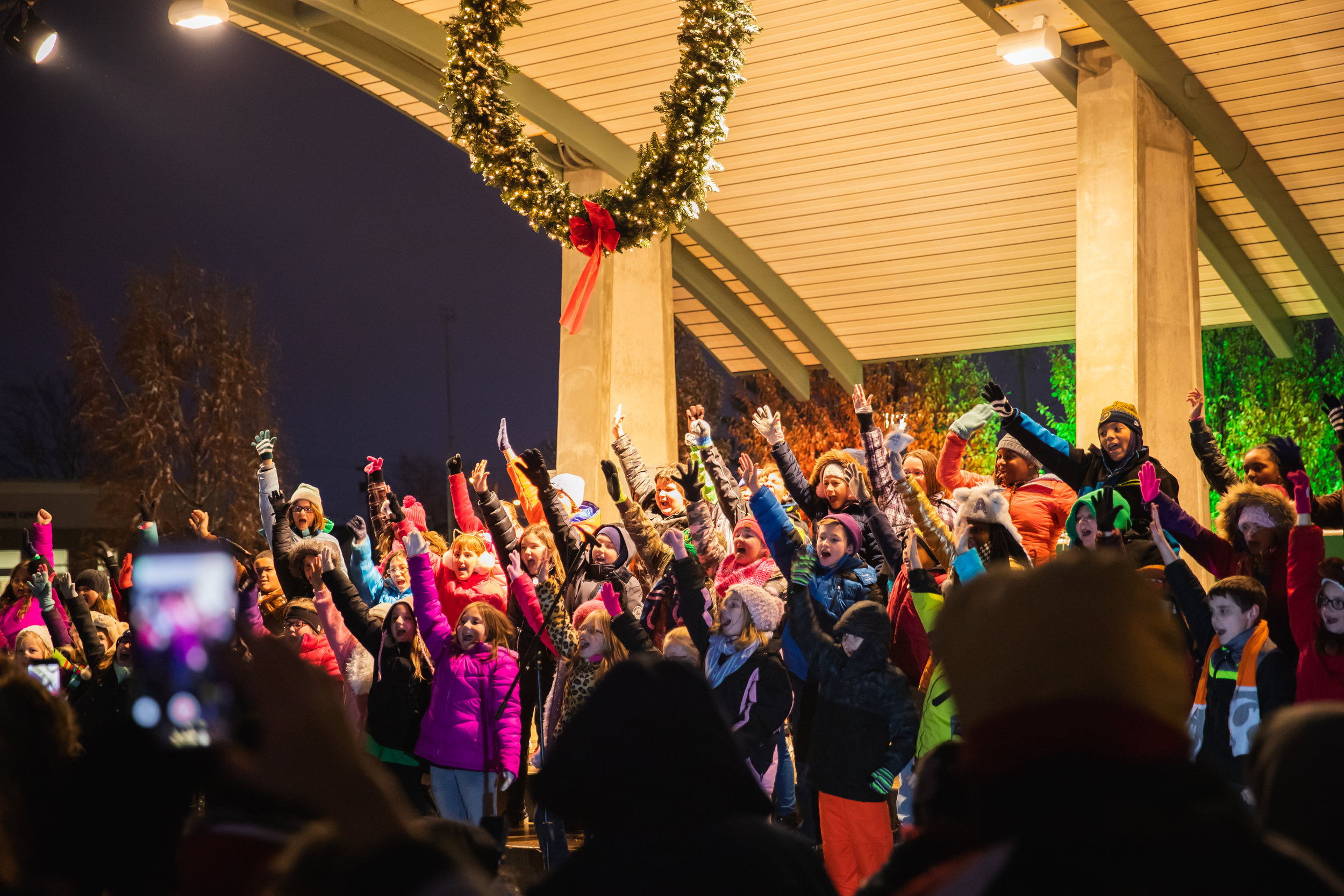 DWNTWN_Christmas Tree Shoot-101.jpg