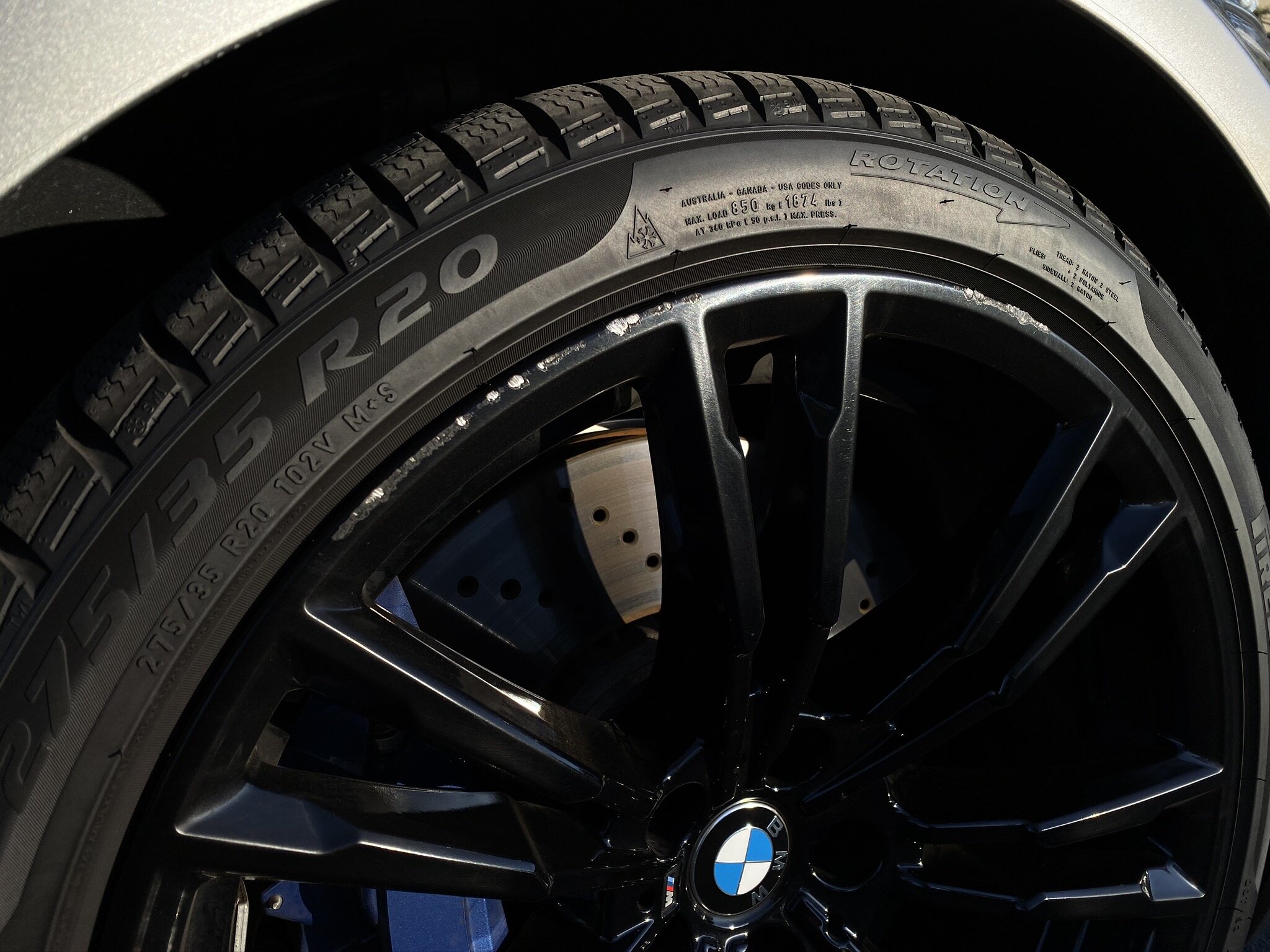 BMW M5 Competition before wheel repair &amp; paint