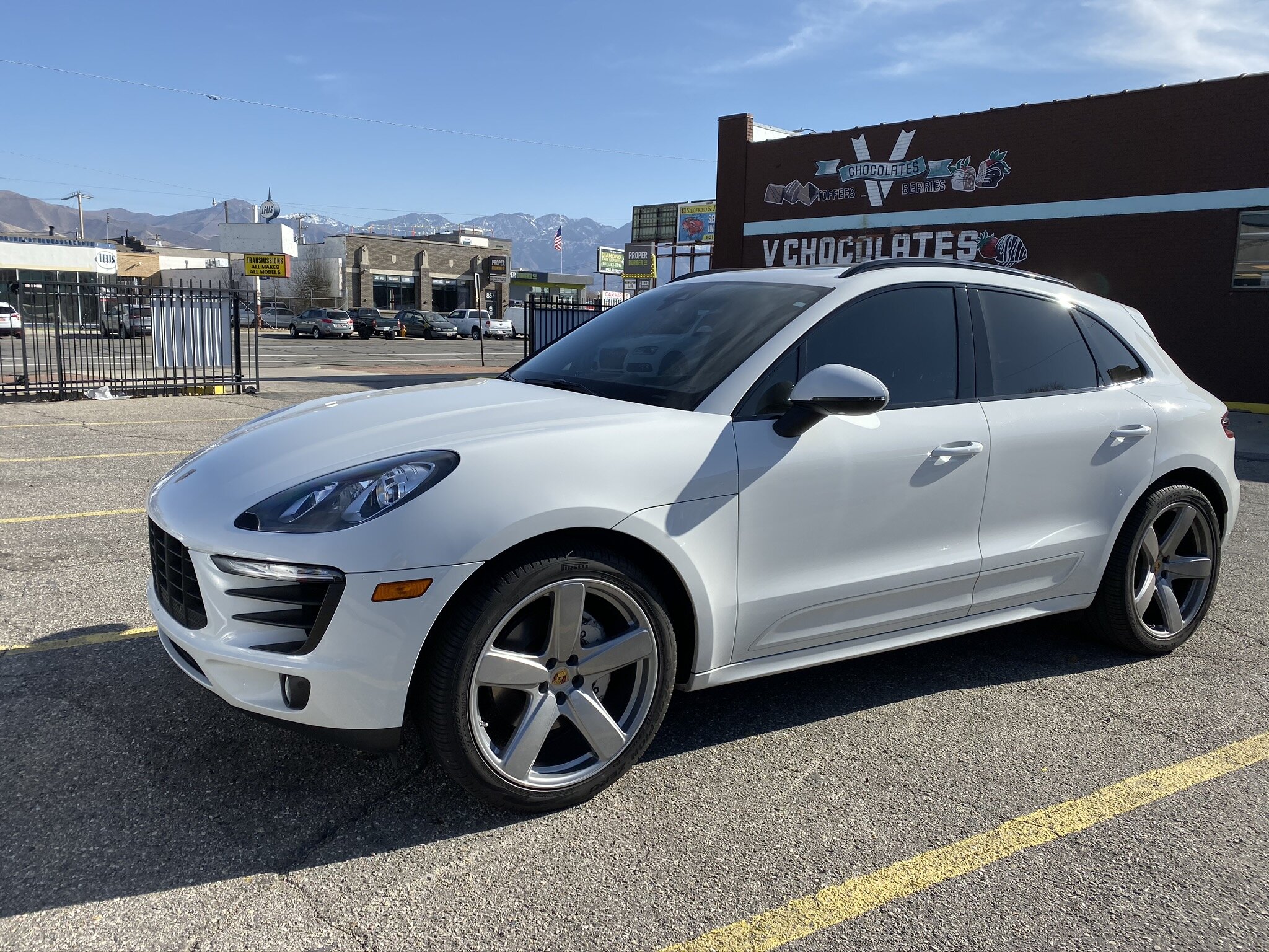 Porsche Macao after wheel repair