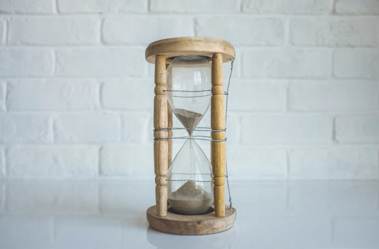 Learn how to use the pomodoro technique to manage your time and increase your focus, productivity, and efficiency. #timemanagement #businesstip #virtualassistant