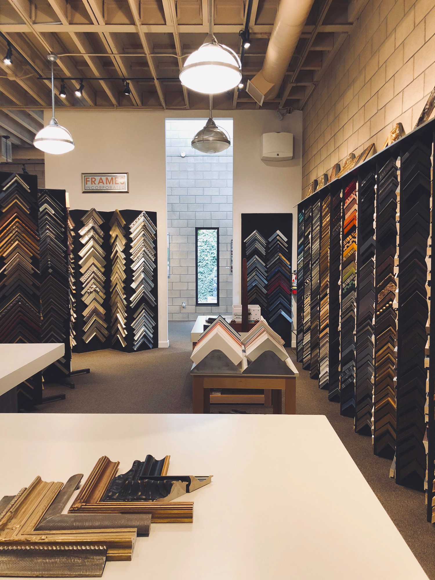 Custom Framing &amp; Mirrors