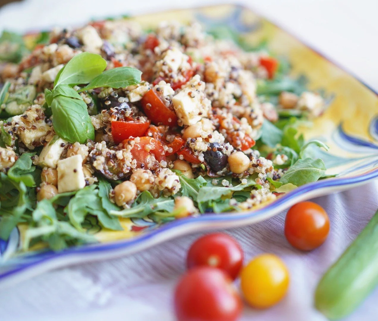 MEDITERRANEAN QUINOA SUMMER SALAD