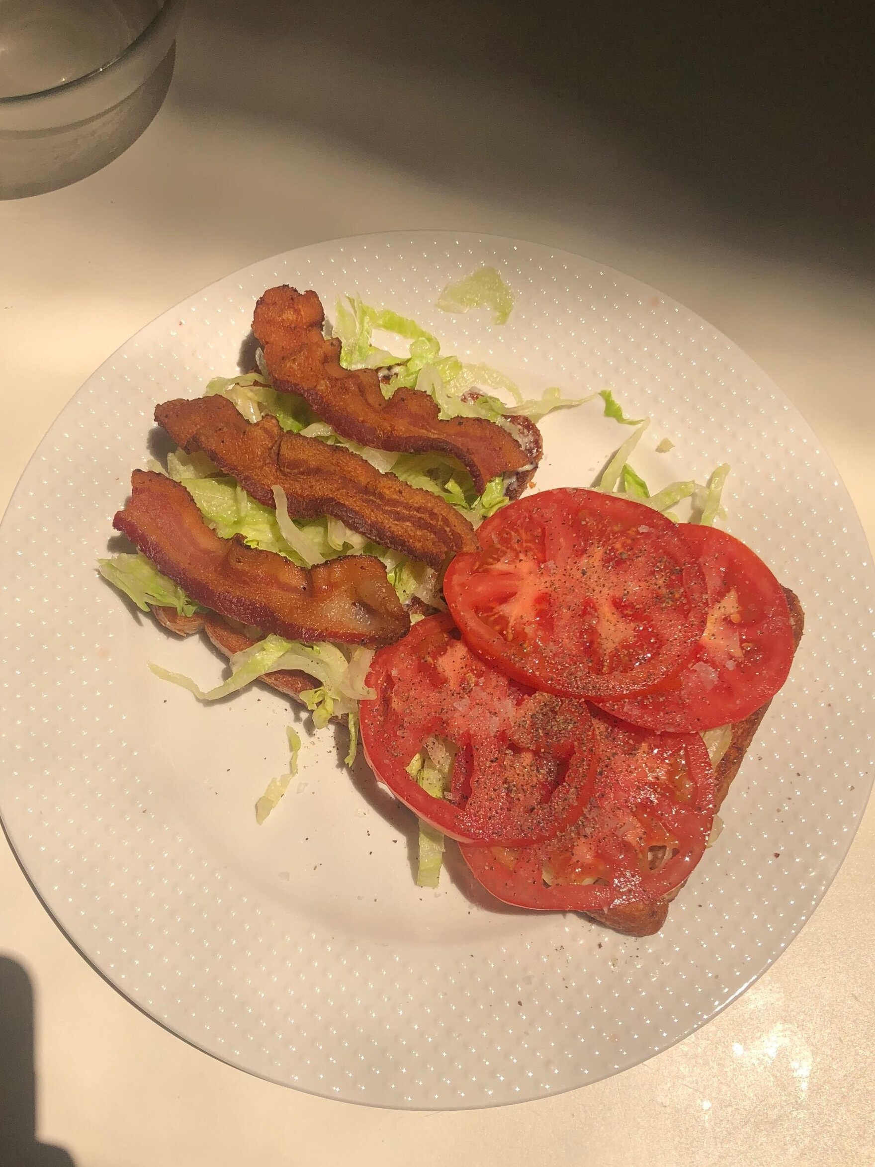 BLT