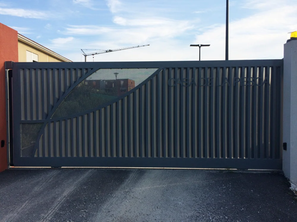 Création du Portail de La Maison de la pêche et de la nature à Millas