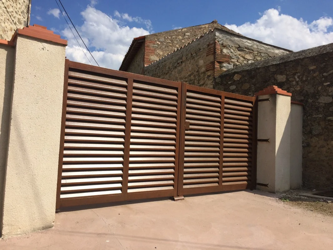 Fabrication et pose d'un portail à Ille-sur-Tet