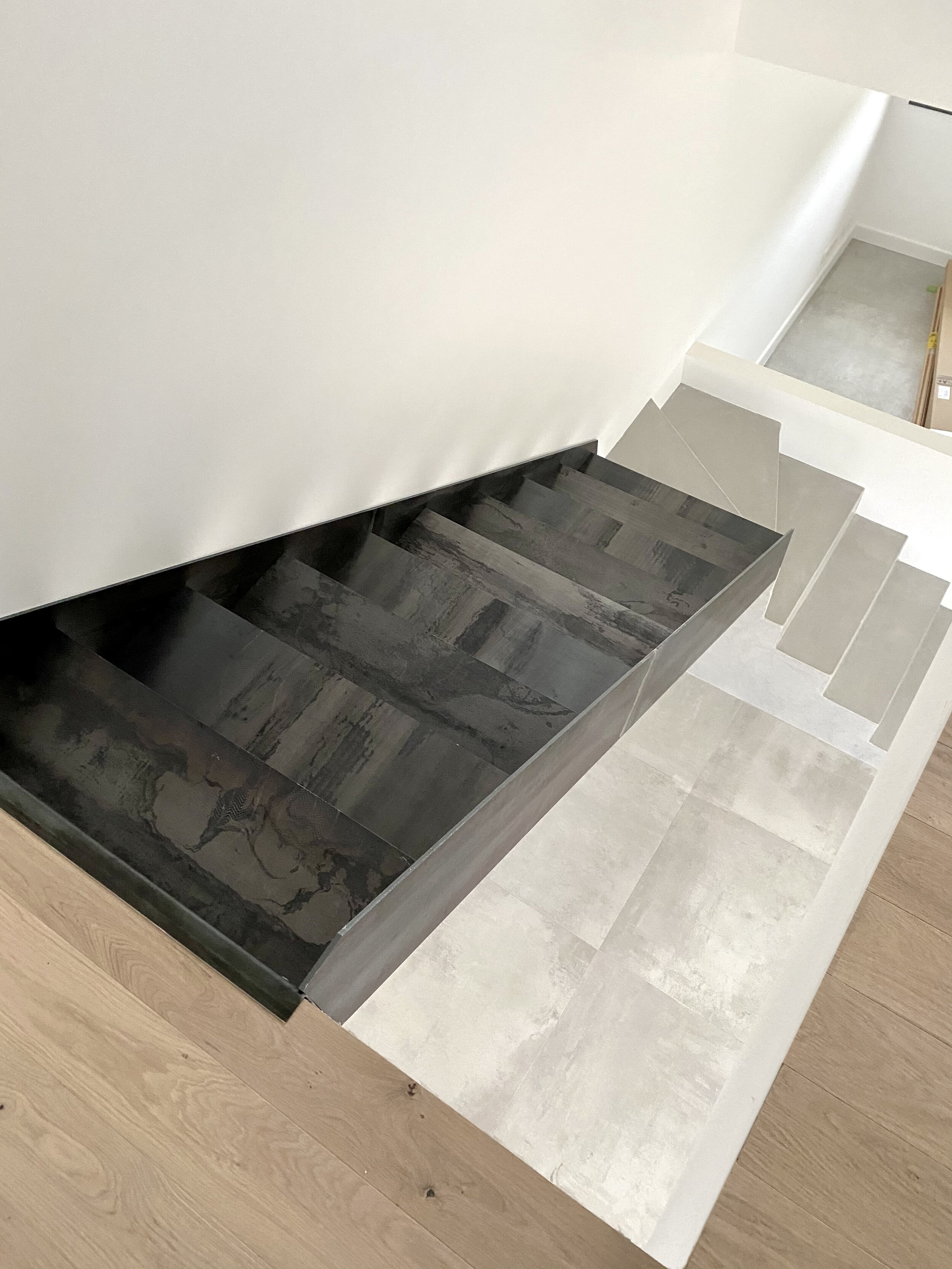 escalier metal beton4.jpg