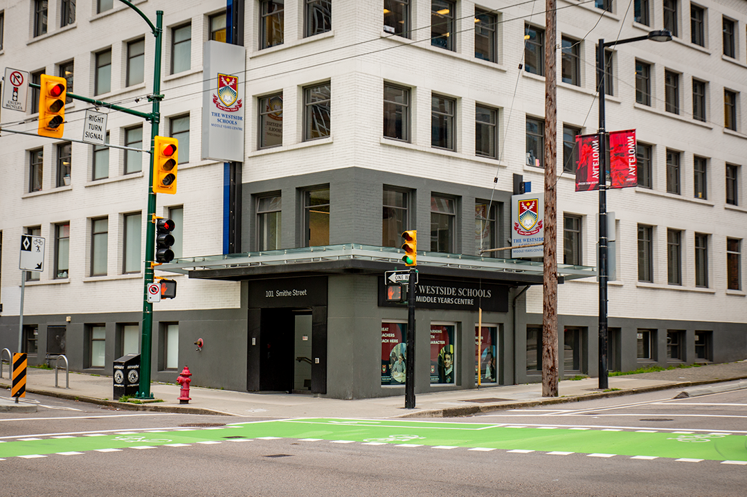Middle Years-Smithe--Exterior Shots_MG_2285_small.png