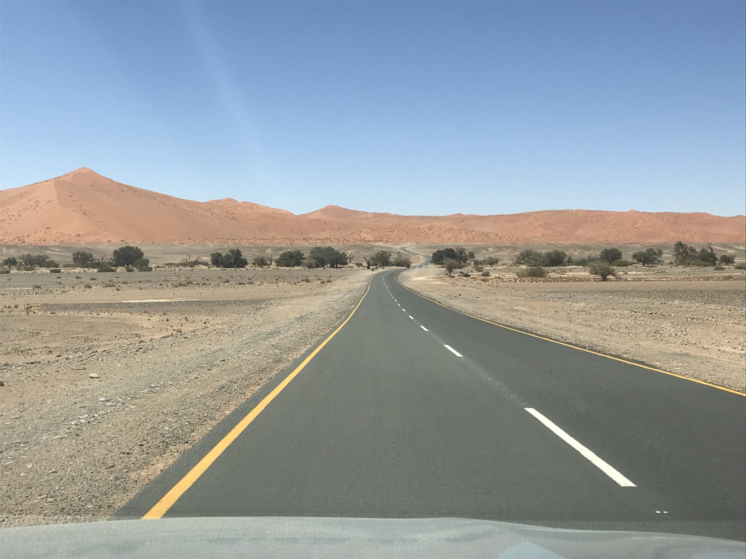 The road through Sossosvlei past the inspiring dunes of the Namib sand sea.