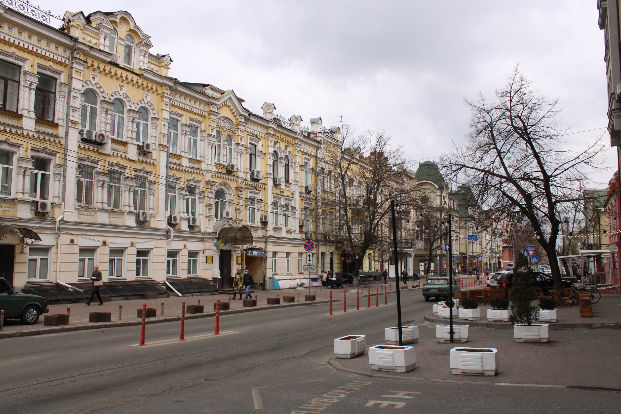  KYIV, Ukraine. April 20th, 2021. PICTURED: The streets of Podil; stylish yet vintage. Photo credit: Andy Corbley ©. 