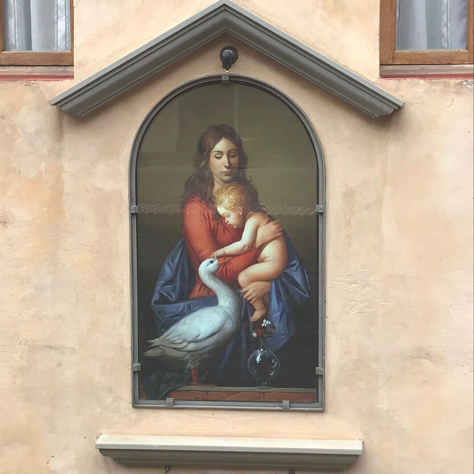  SIENA, Italy. June 4th, 2021. PICTURED: The small details that alert the traveler to the uniqueness of Siena. The Contrada dell’Oca, (goose) mark their territory with a painting outside the Sanctuary of St. Catherine. 